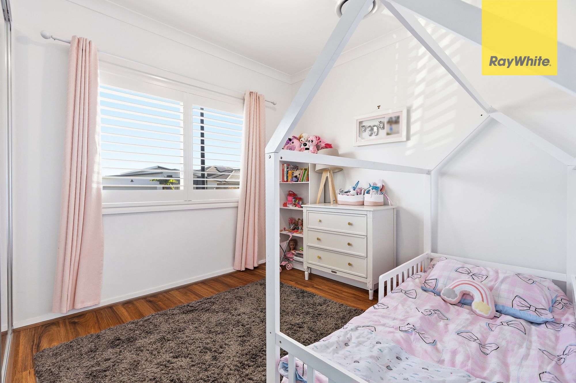 2 Hutt Street — photo 11 of 23