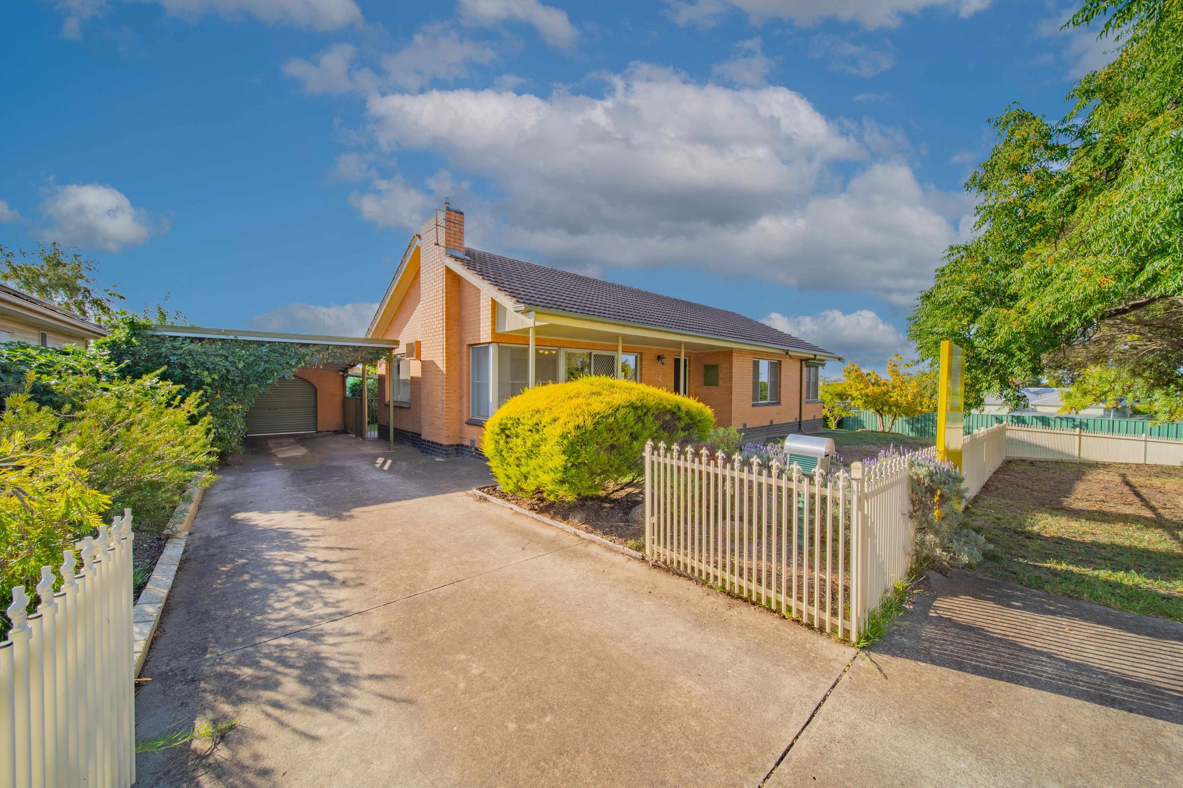 4 Weatherall Street, California Gully, VIC 3556