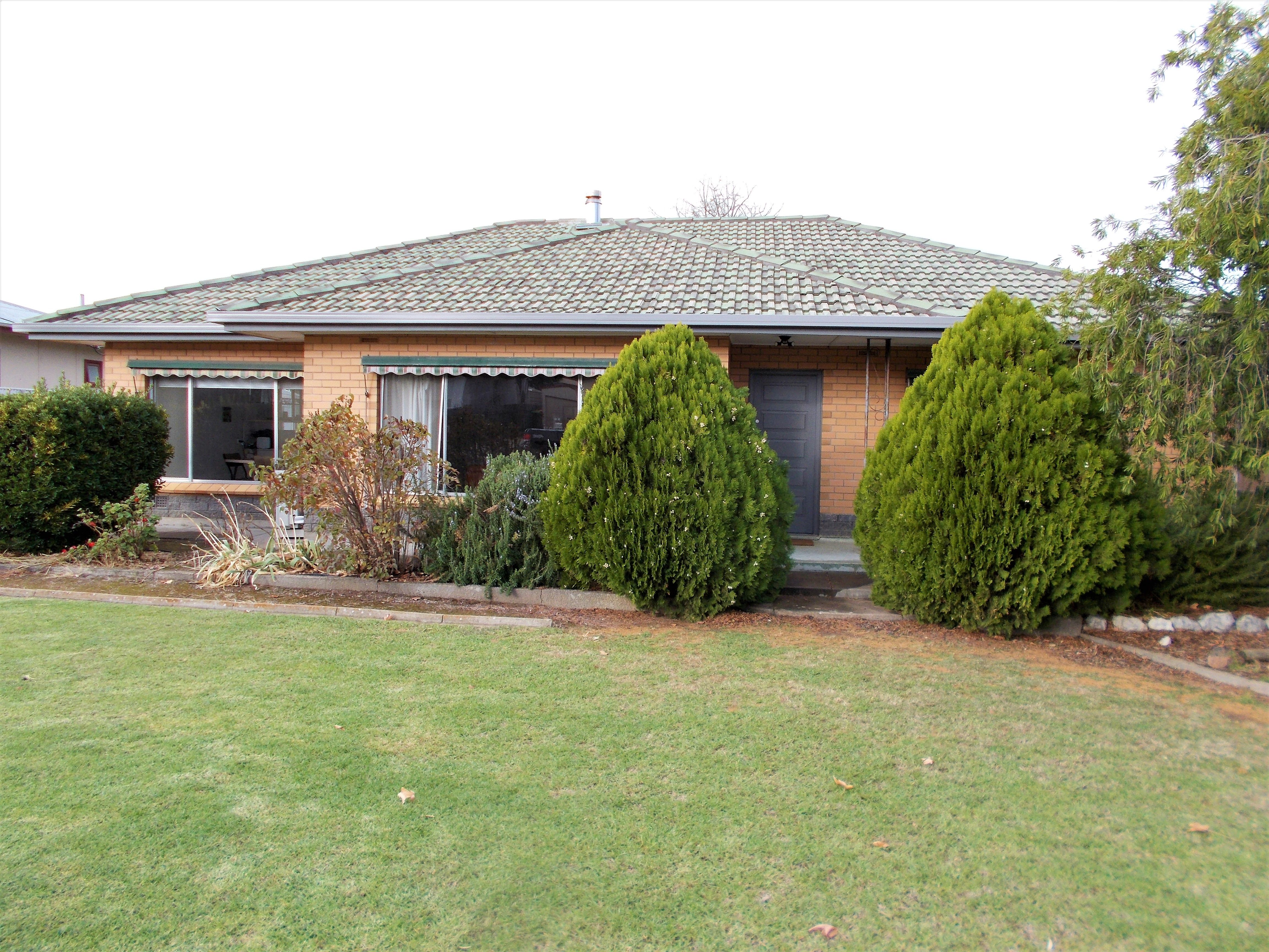 327 Weeroona Drive, WAMBOIN NSW 2620