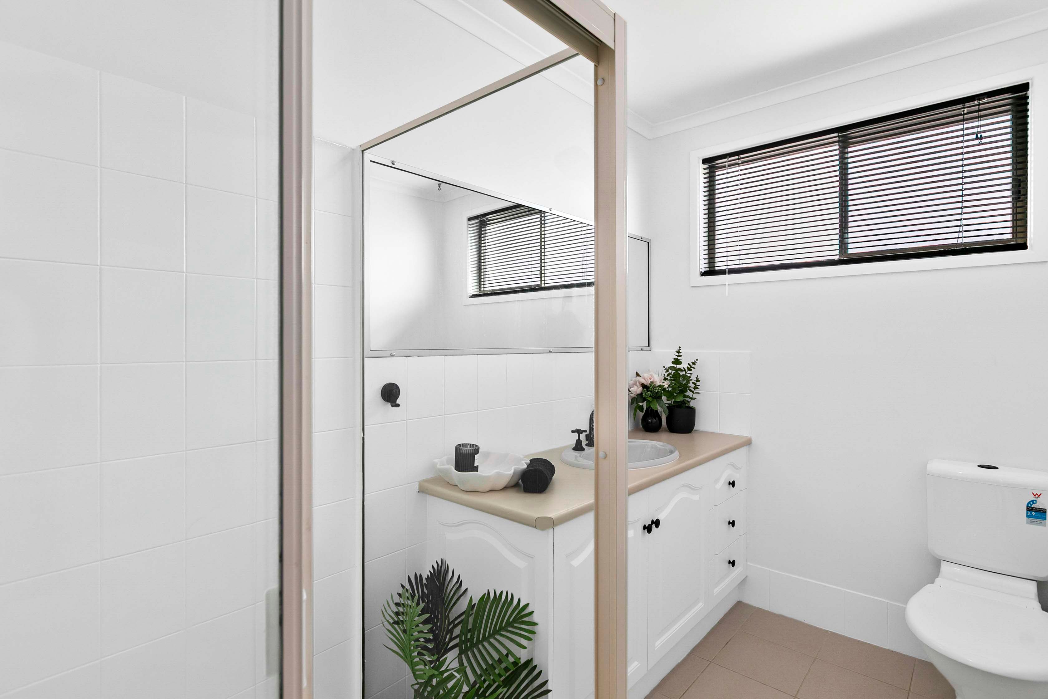 42 Birrabeen Avenue — photo 15 of 30