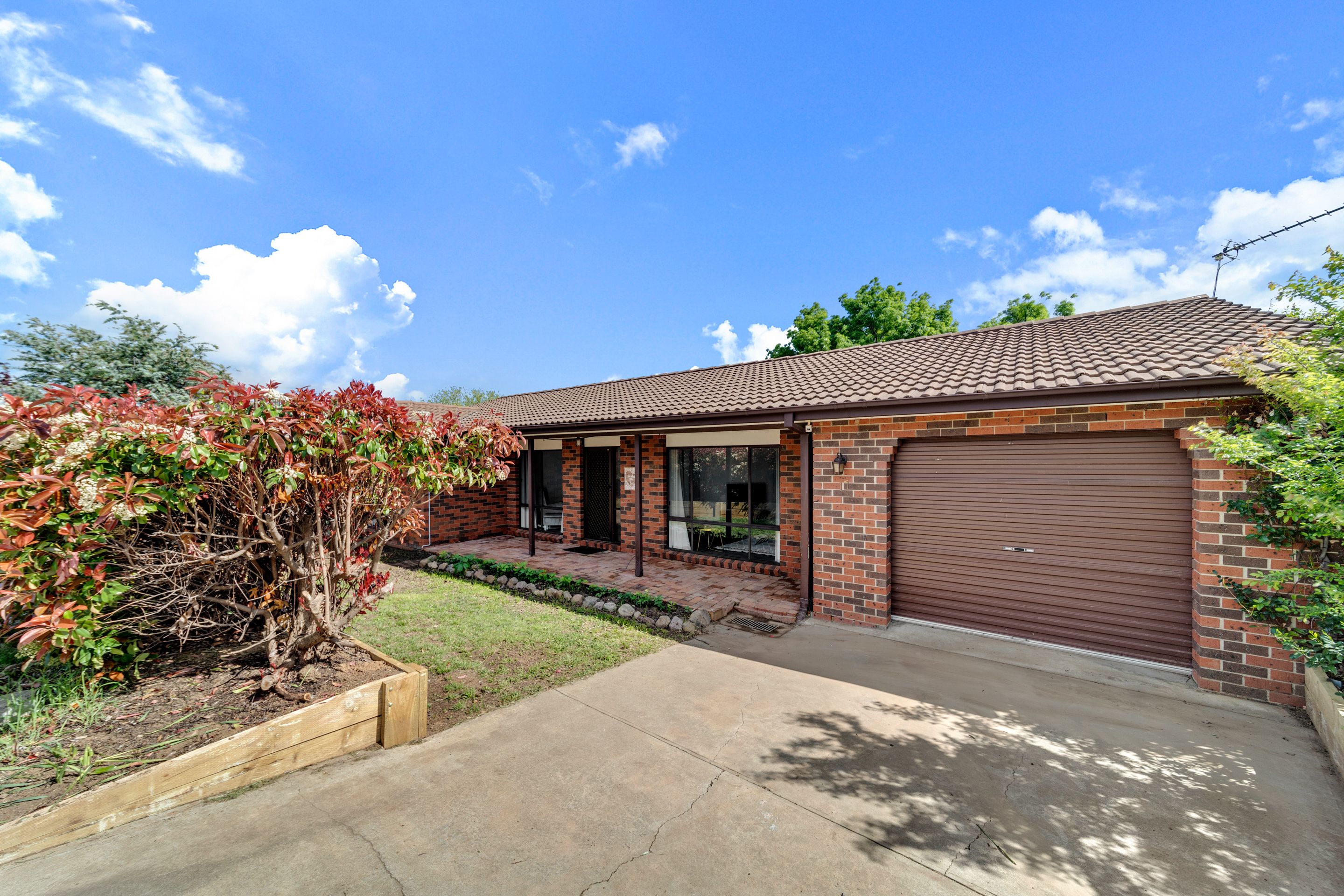17 Chevalley Loop, Gordon, ACT 2906