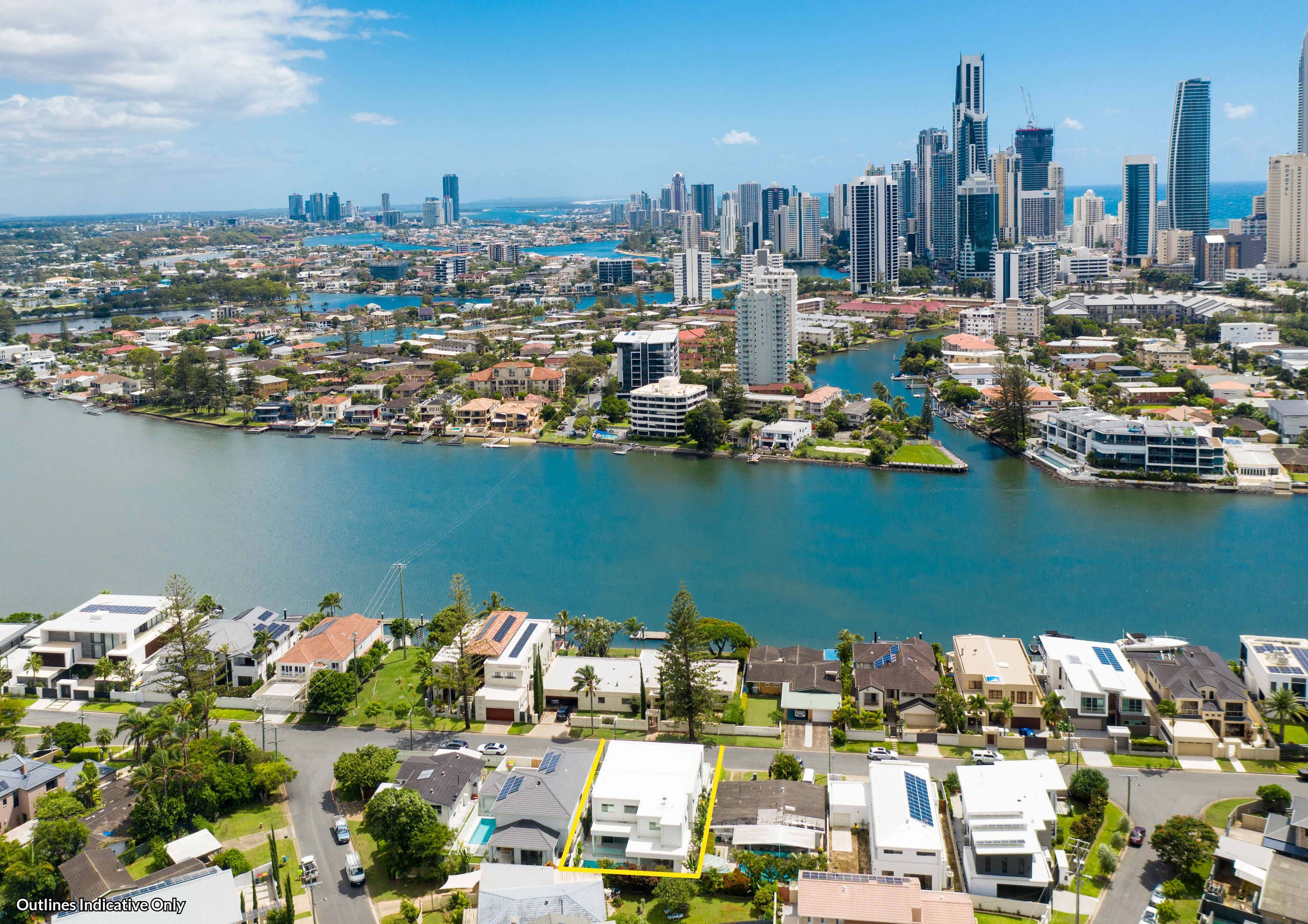 22 Naples Avenue, Isle Of Capri, QLD 4217