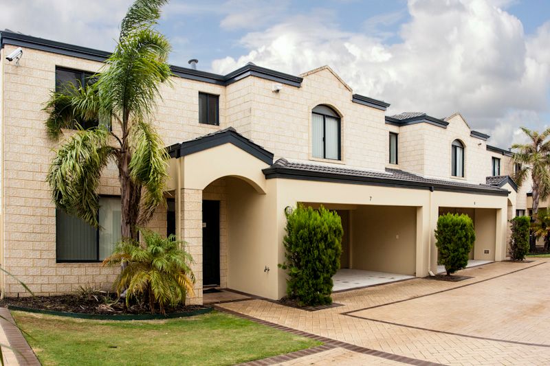 12 Kimberley Street, Belmont WA 6104