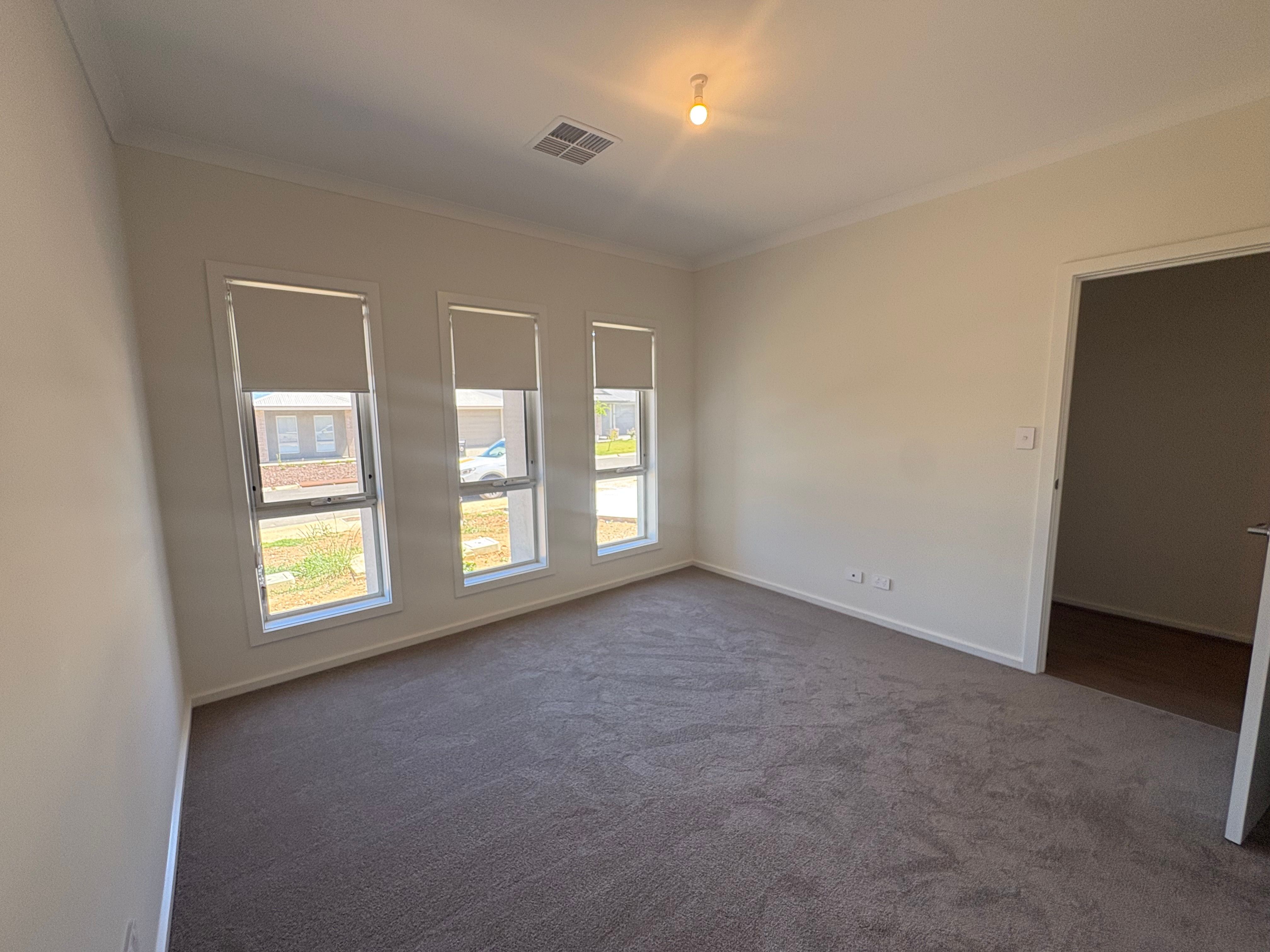 9 Wallace Drive — photo 7 of 14