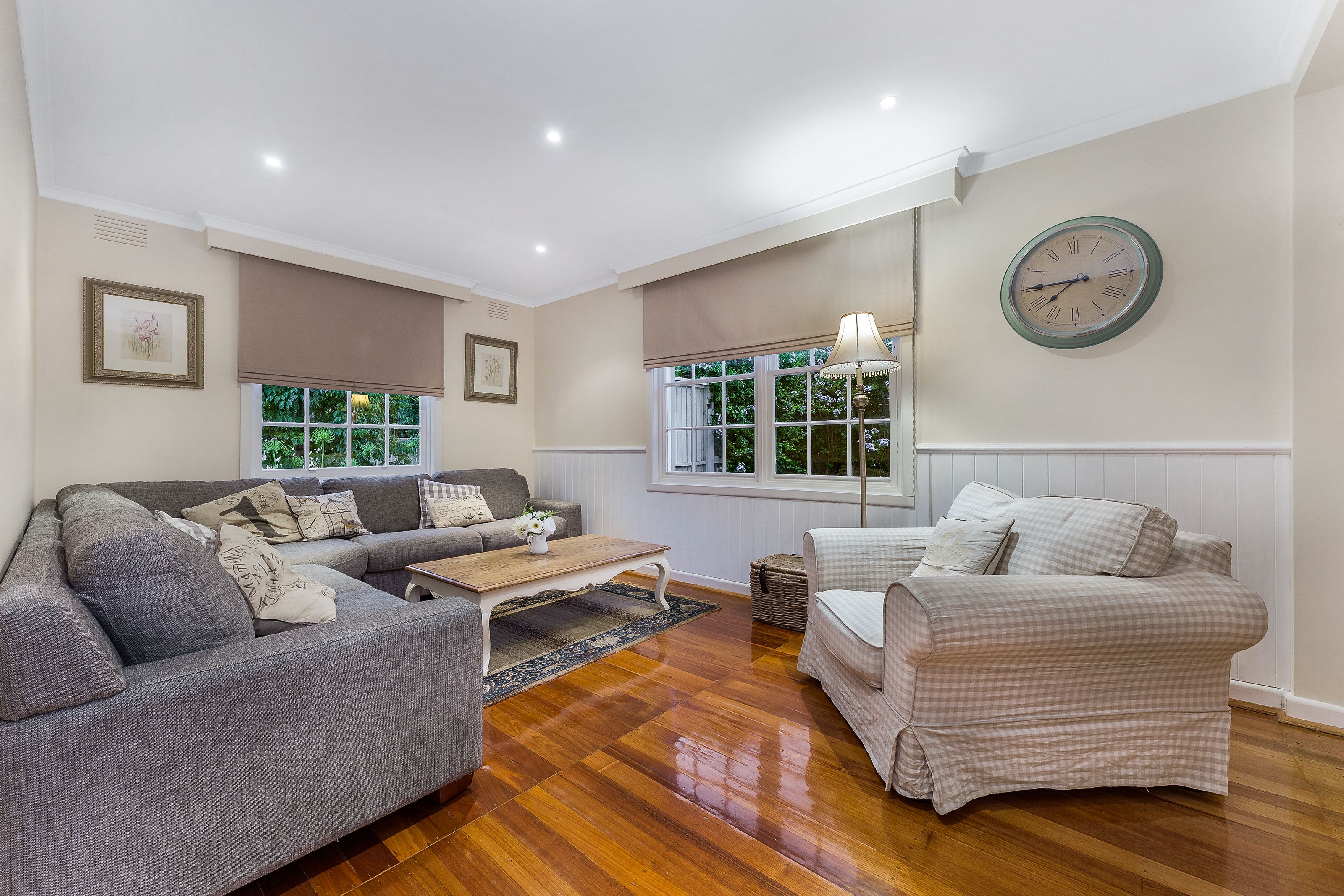 14 Laura Grove, Mount Waverley, VIC 3149