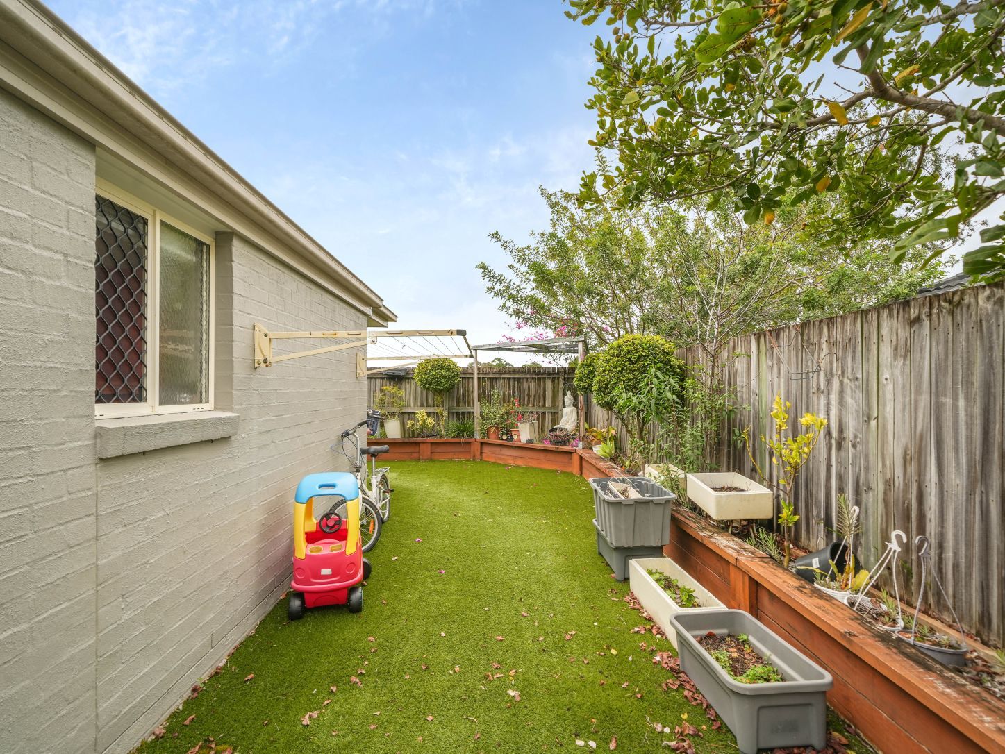 5/150-166 Rosehill Drive — photo 14 of 17
