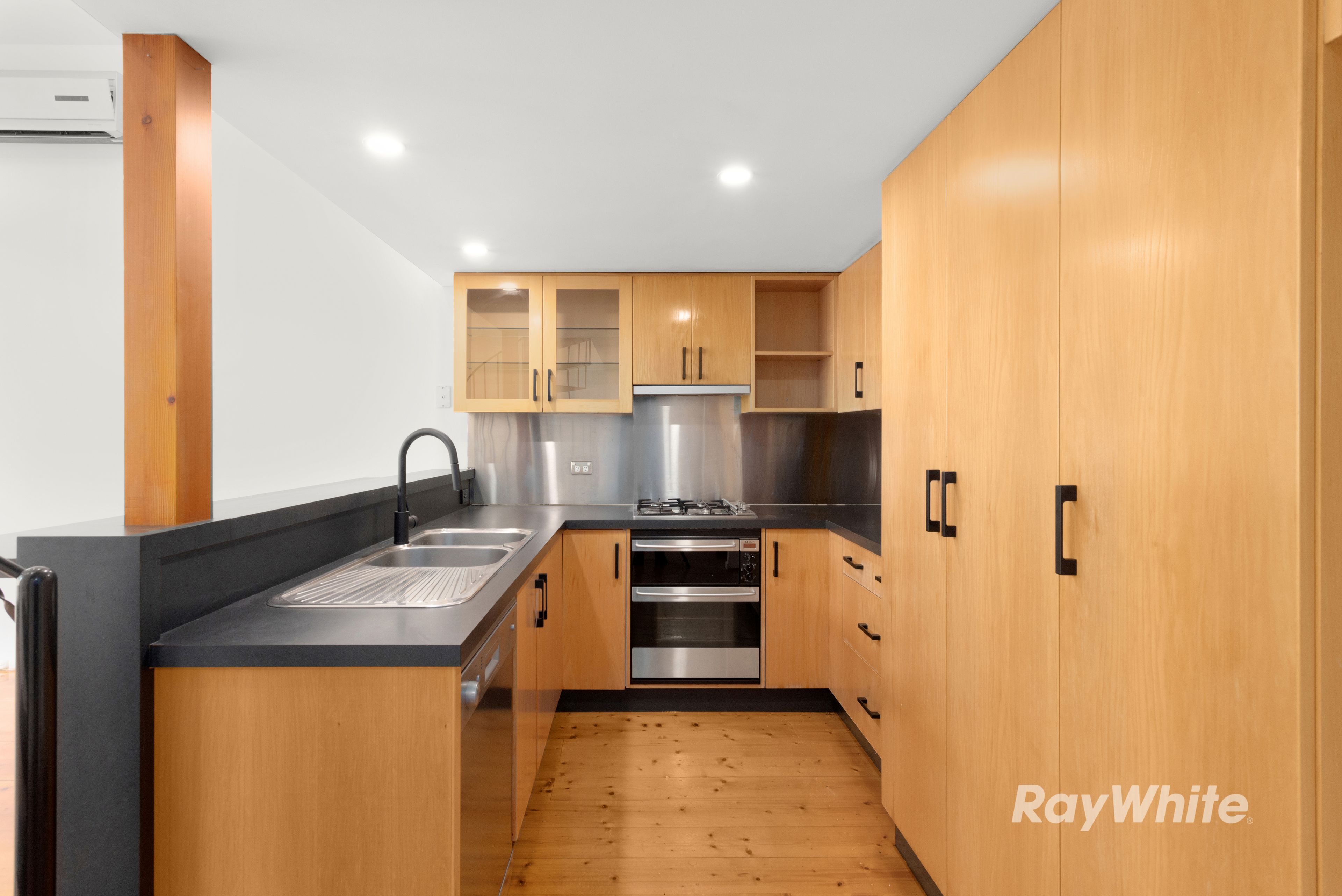 10 Empress Road, St Kilda East, VIC 3183