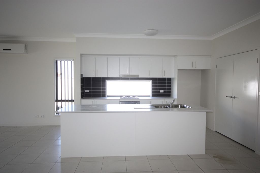 16 Reed Street, Oran Park, NSW 2570