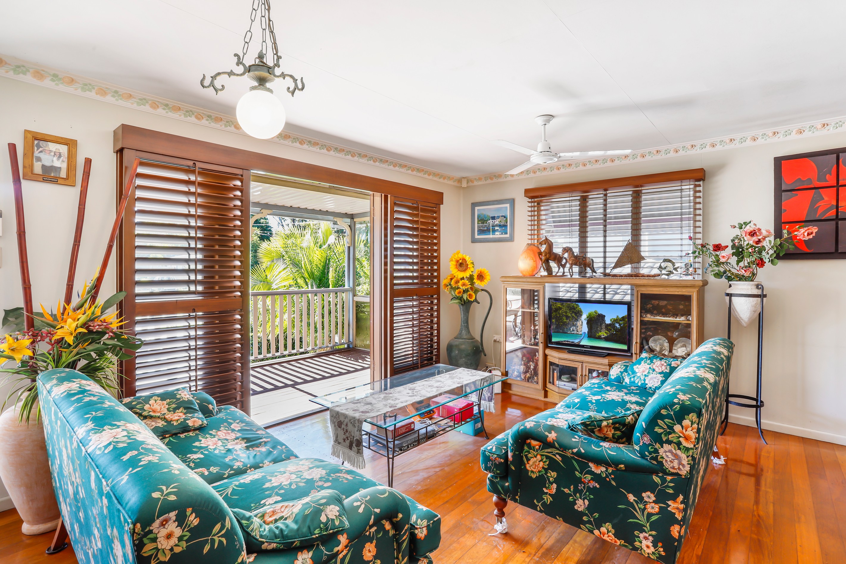 112 Whiting Street, Labrador, QLD 4215