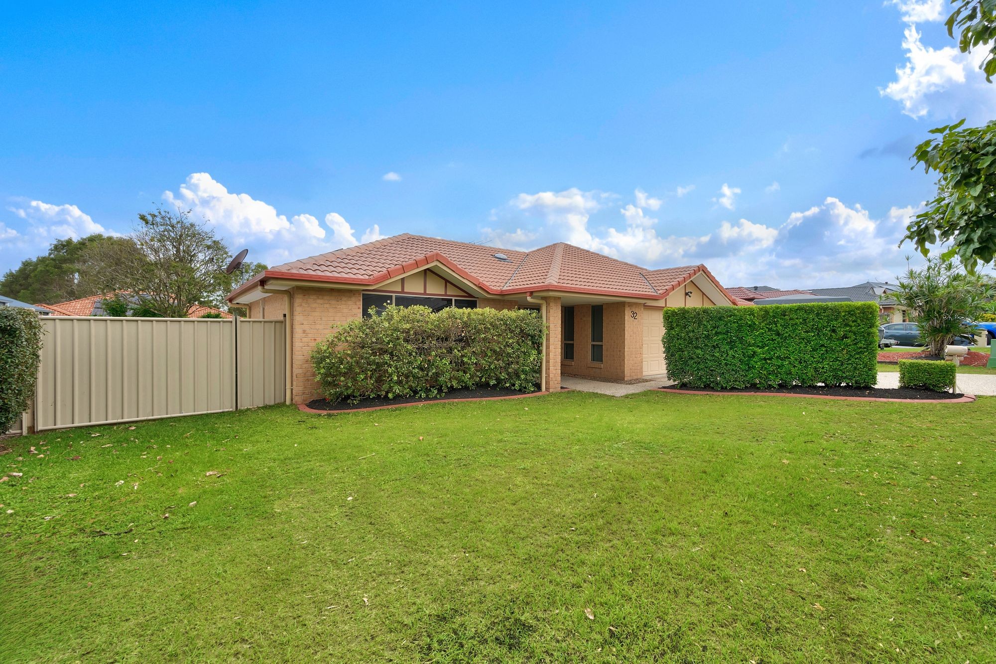 32 Murramarang Drive, Parkinson, QLD 4115