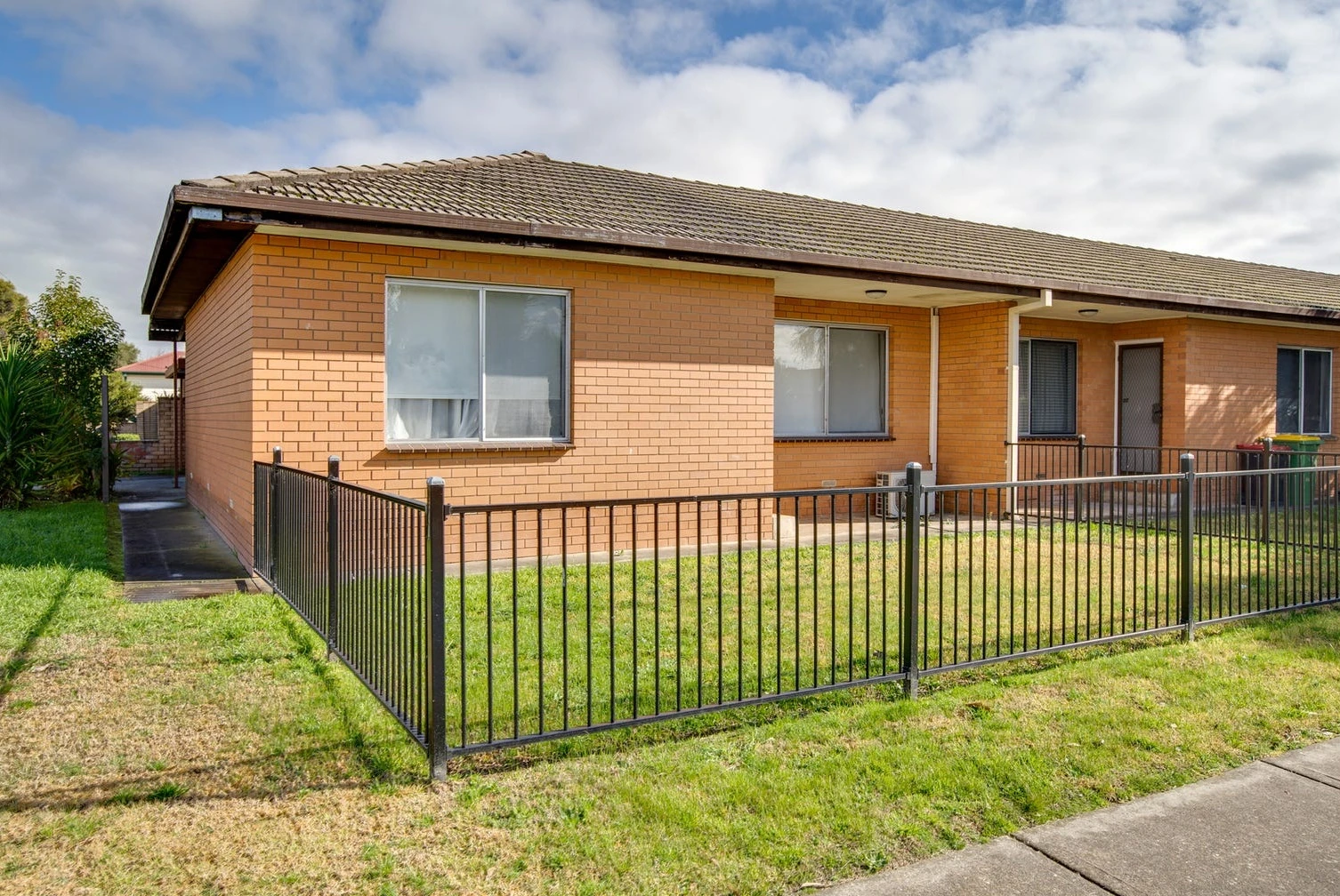 1/404 Douglas Road, Lavington, NSW 2641