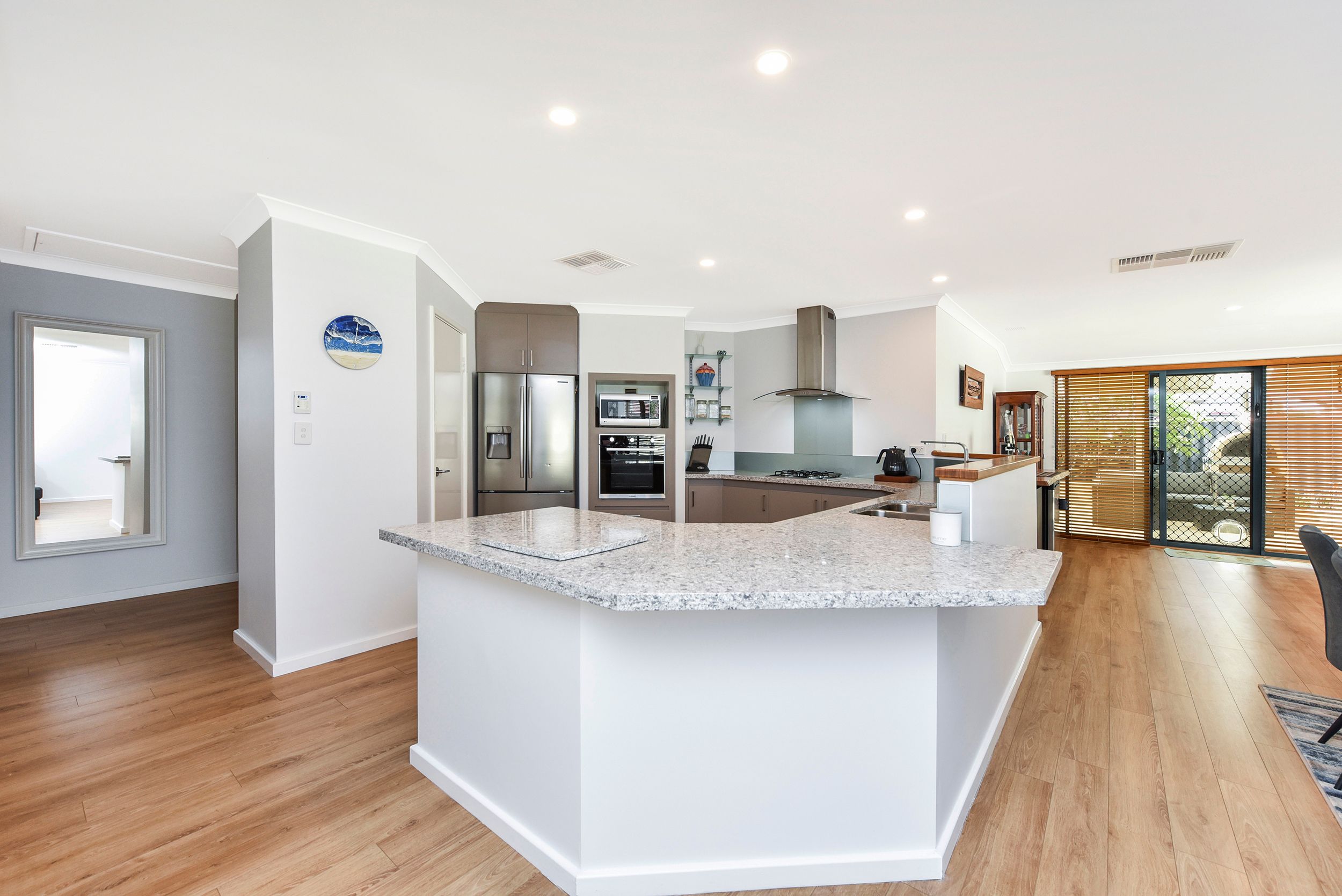 27 Chinchilla Parkway, Port Kennedy, WA 6172