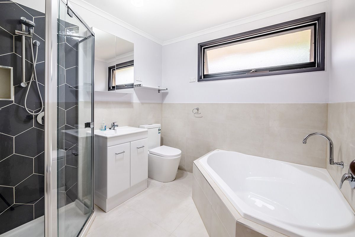 15 Phillip Court, Cranbourne North, VIC 3977