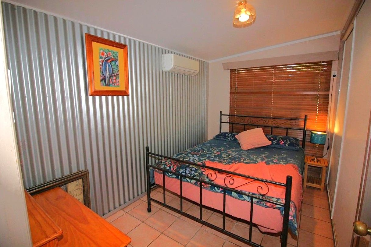 10584 Flinders Highway — photo 14 of 30