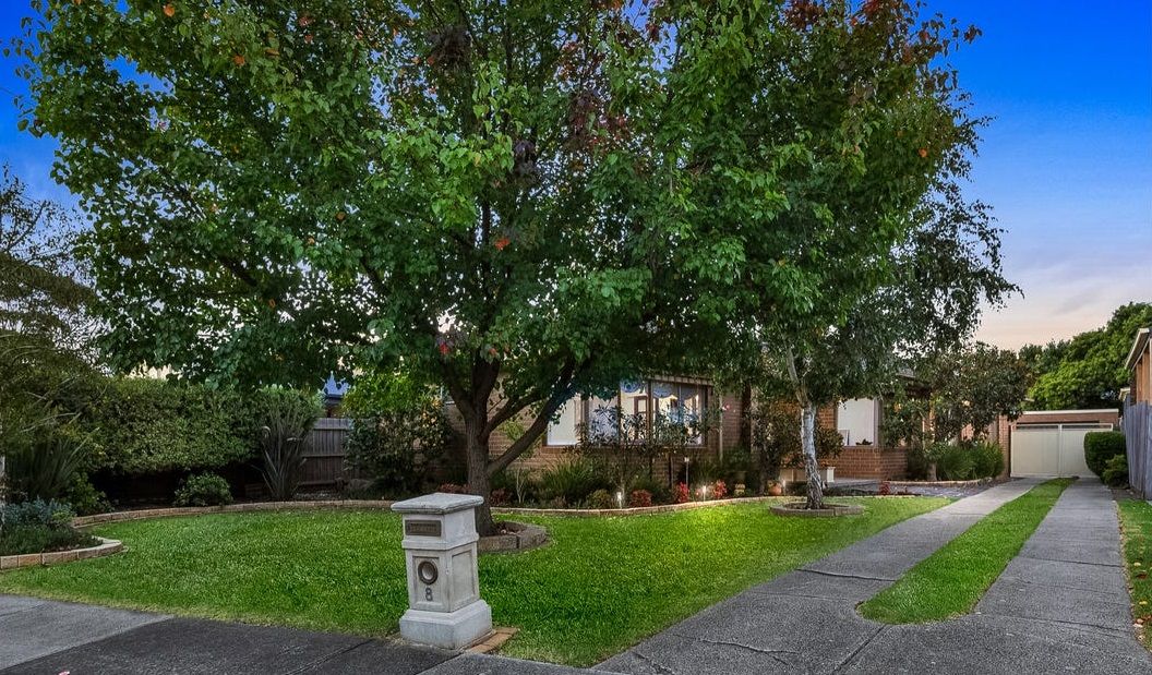 8 Albatross Court, Keilor VIC 3036