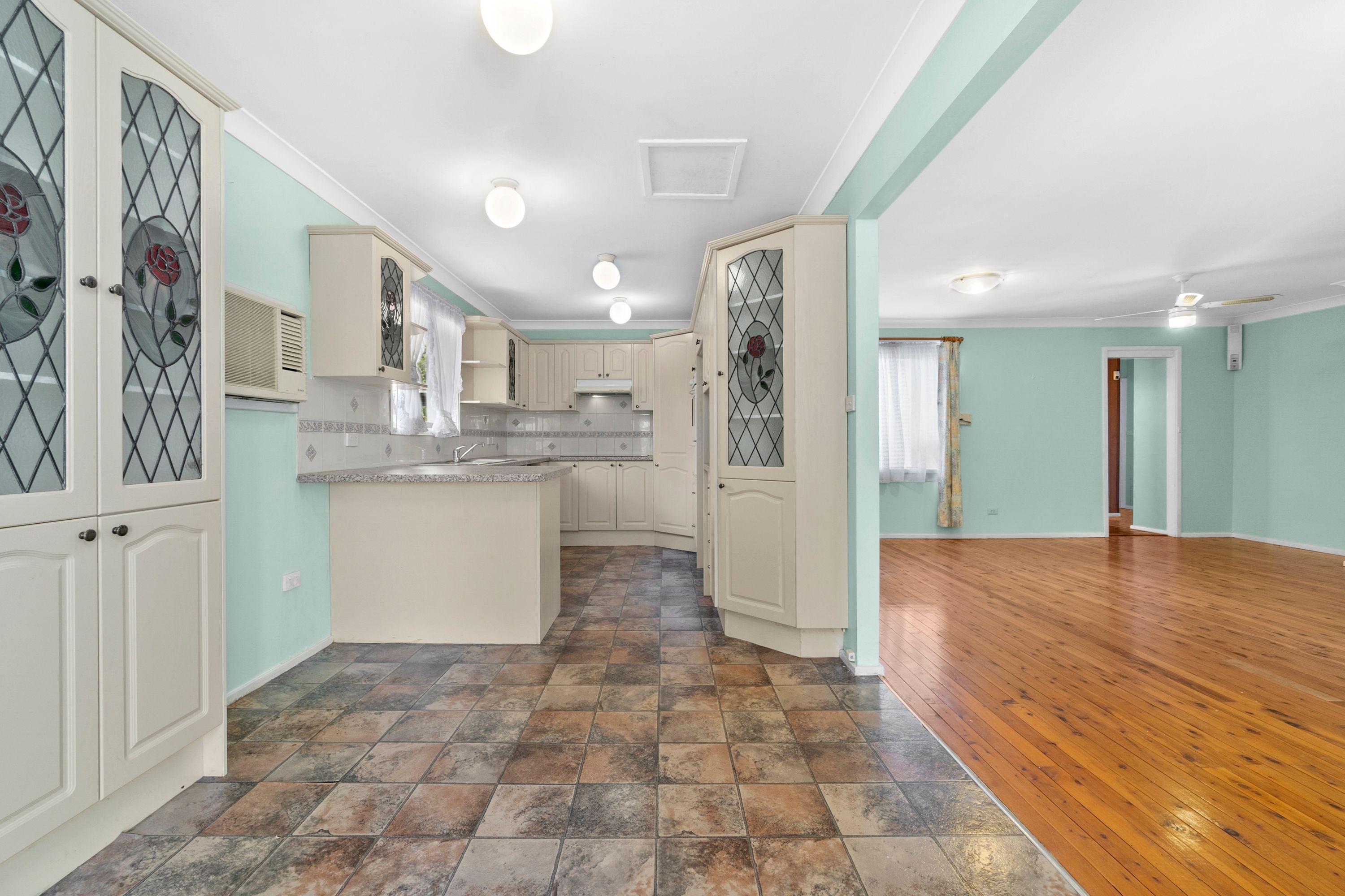 17 Hughes Avenue, Hobartville, NSW 2753