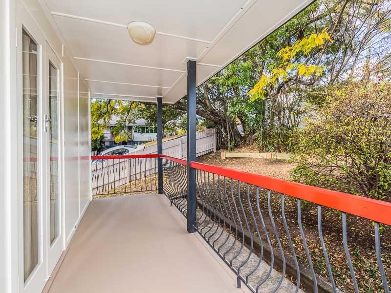 11 Emma Street, Red Hill, QLD 4059