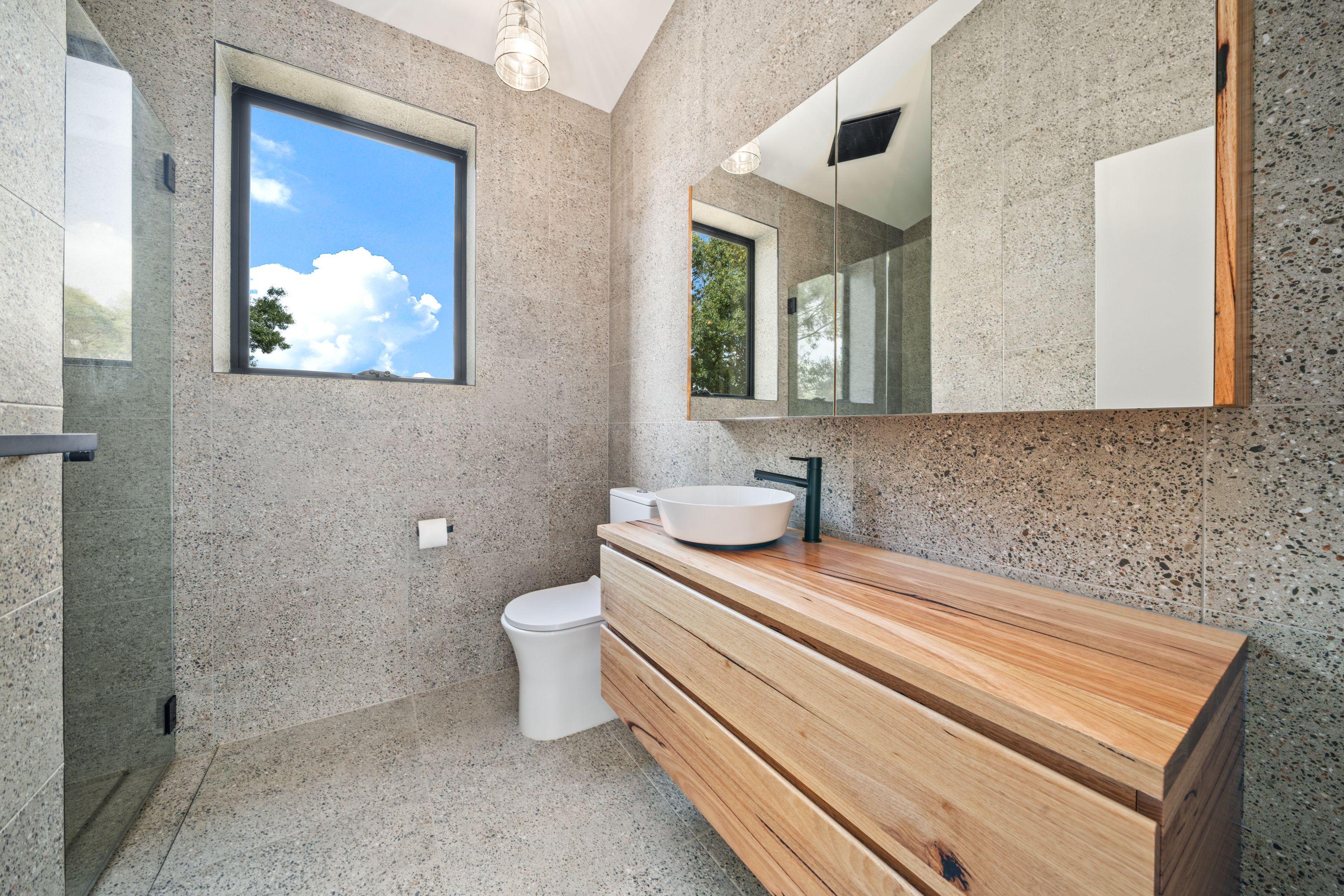24 Lot Street — photo 8 of 18