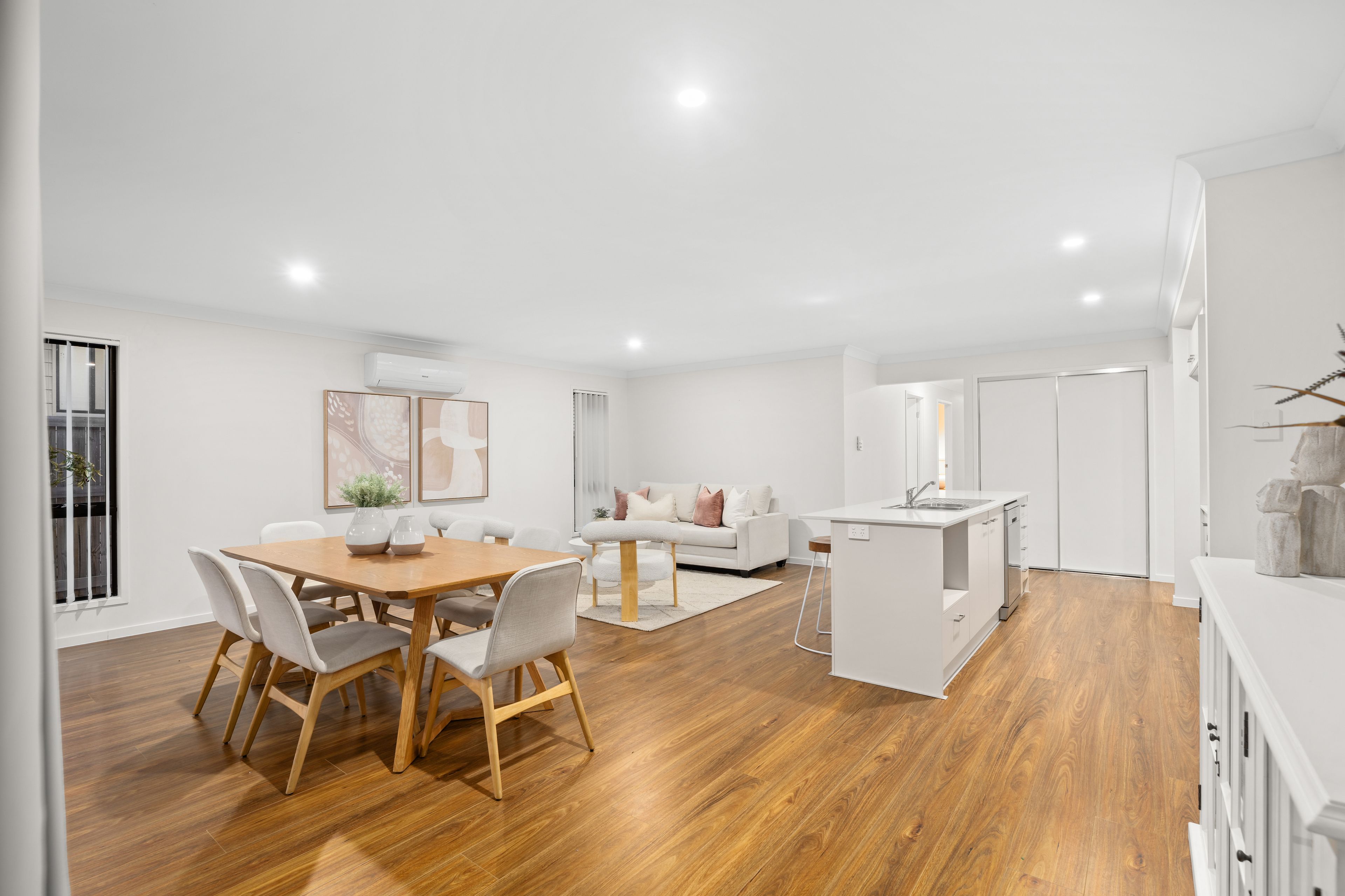 15 Wood Drive, Redbank Plains, QLD 4301