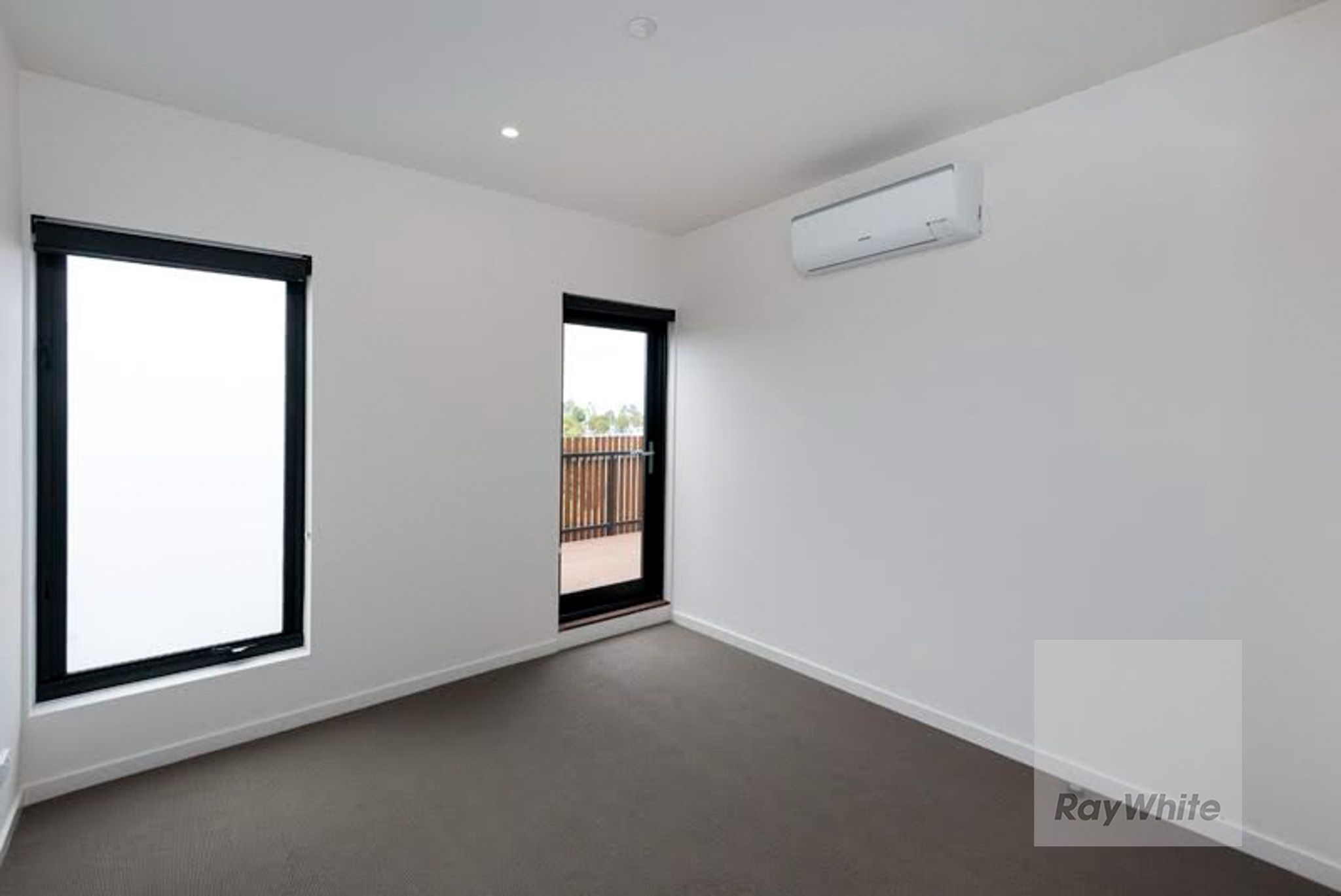 205/30 Oleander Drive, Mill Park, VIC 3082