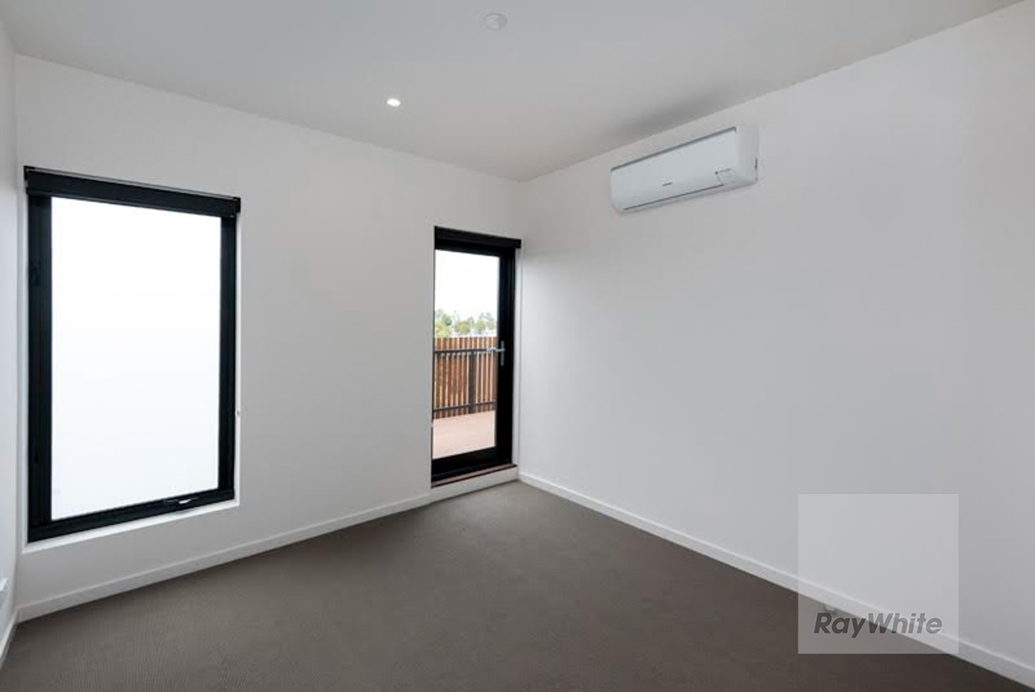 205/30 Oleander Drive, Mill Park, VIC 3082