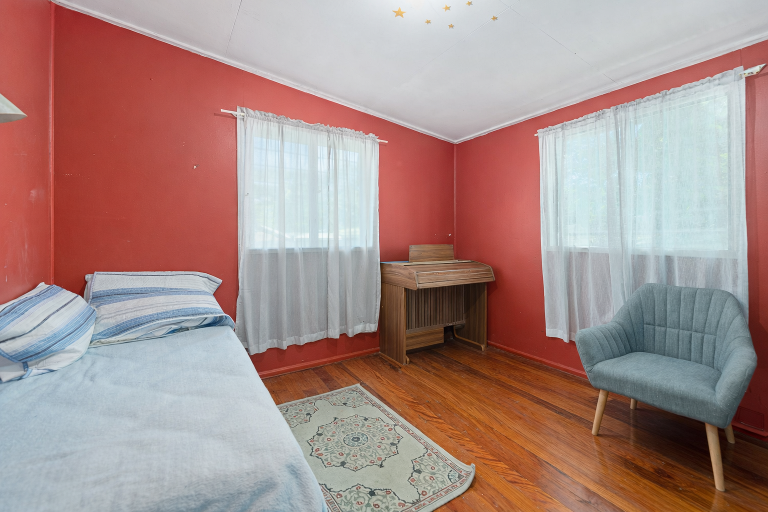 1868 Pumicestone Road — photo 7 of 10