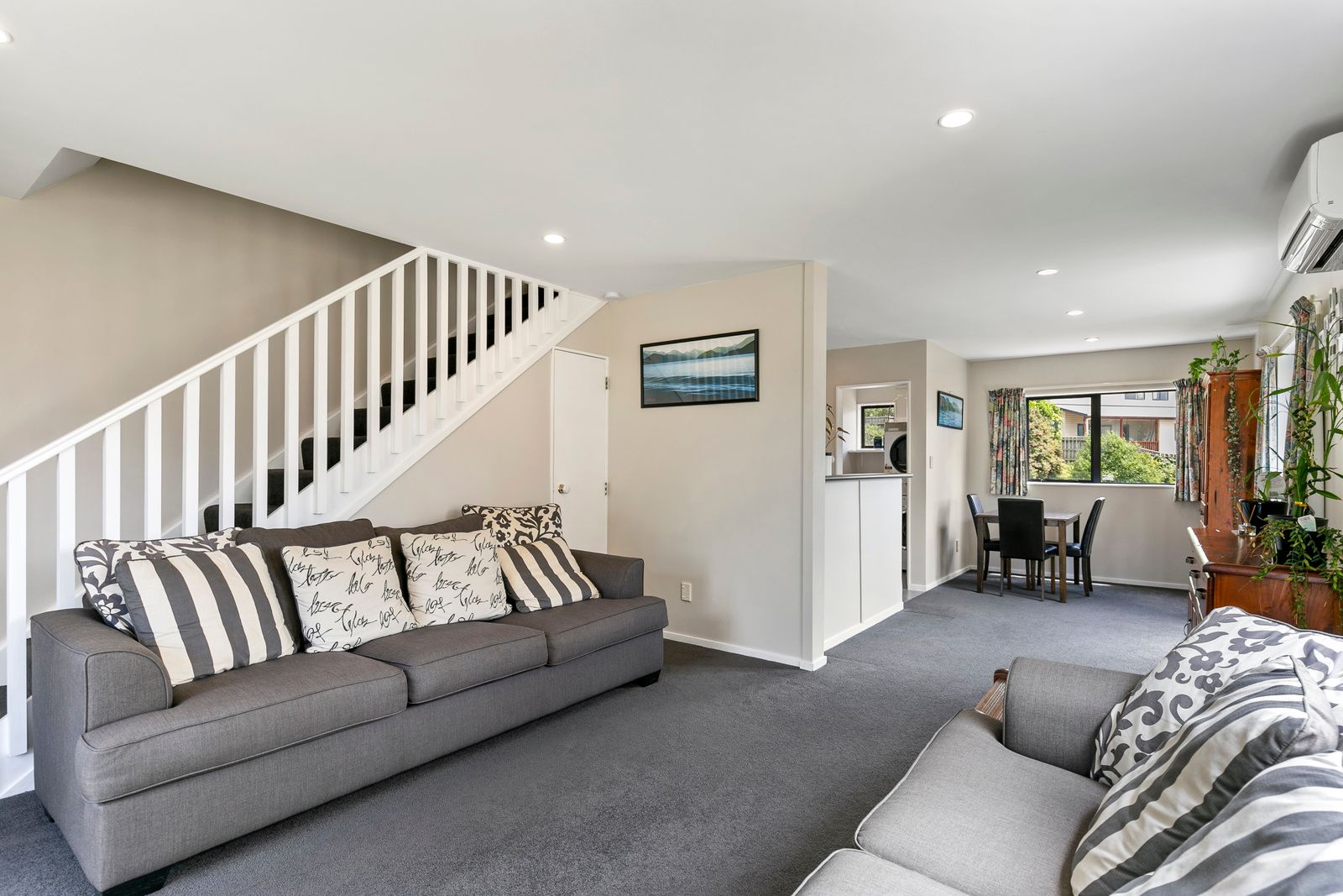 a/11 Marjory Close, Broadmeadows, Wellington City
