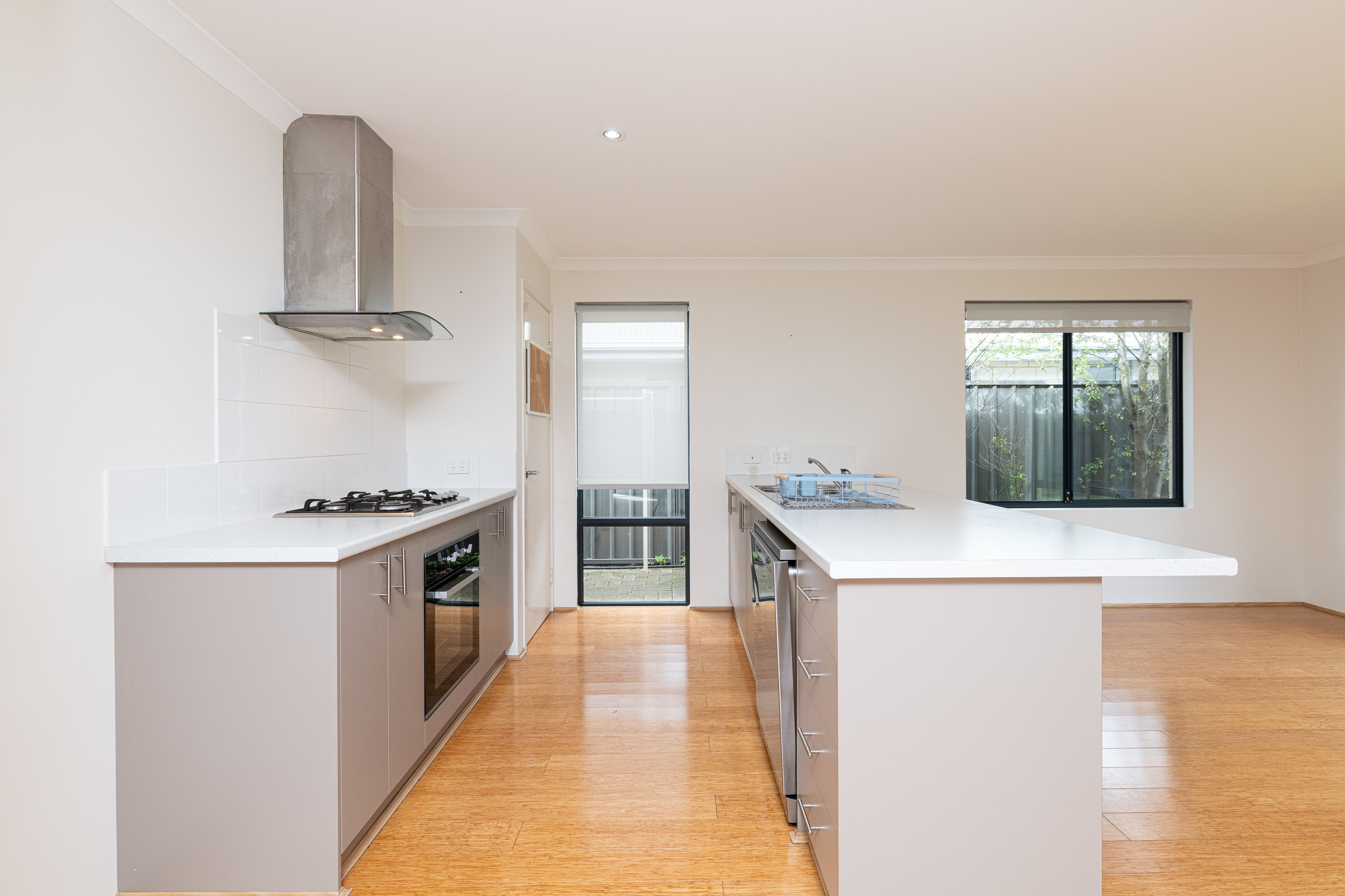 10 Nillson Lane — photo 3 of 10