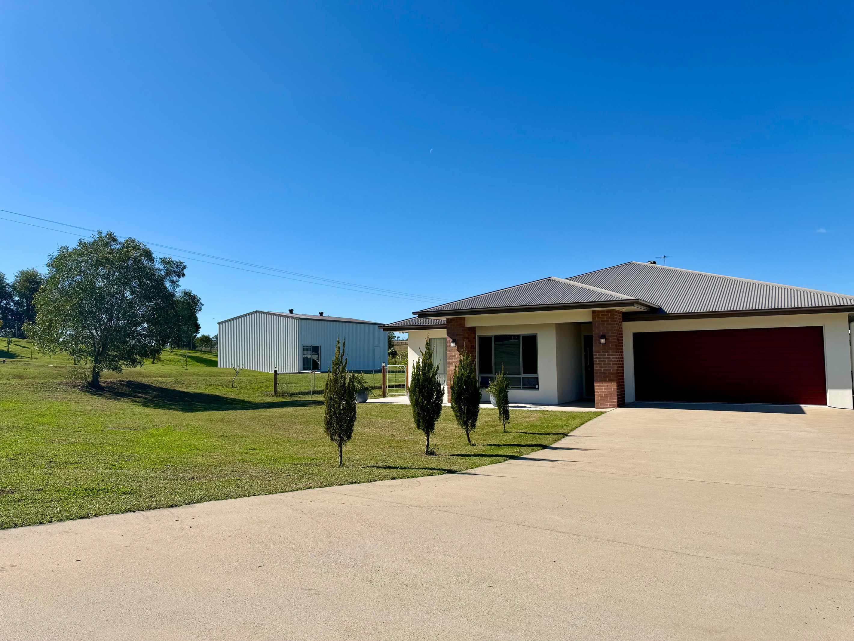 1 Ridgevale Drive, Regency Downs, QLD 4341