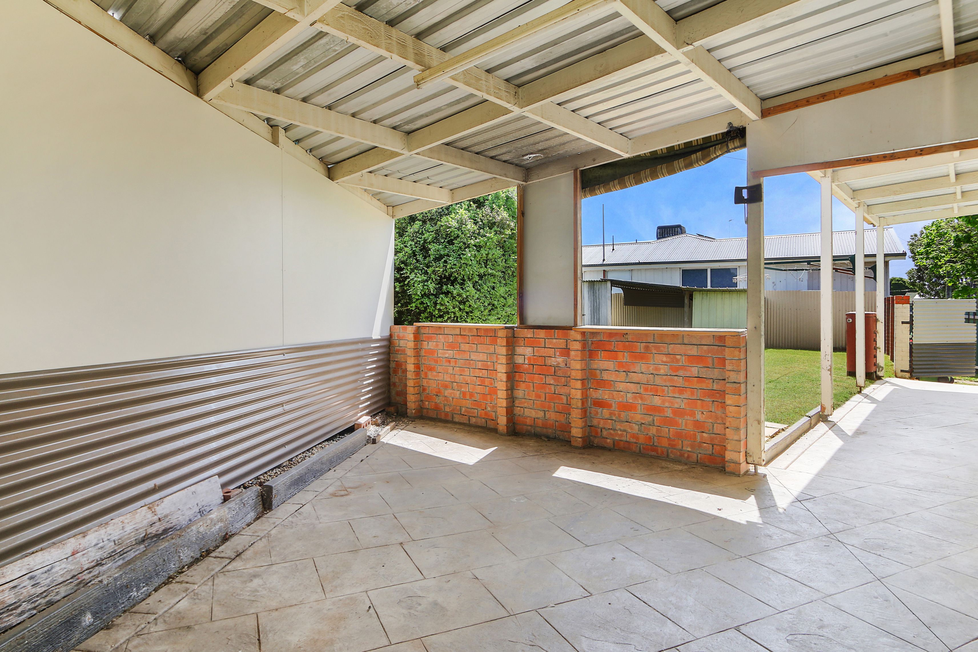 24 Dalgleish Street — photo 9 of 10