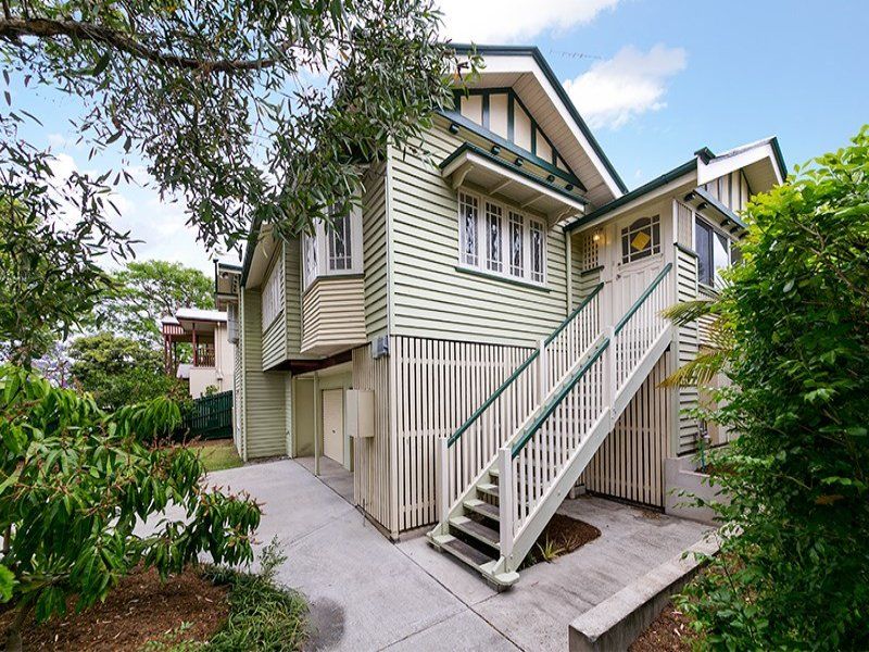84 School Road, Yeronga, QLD 4104