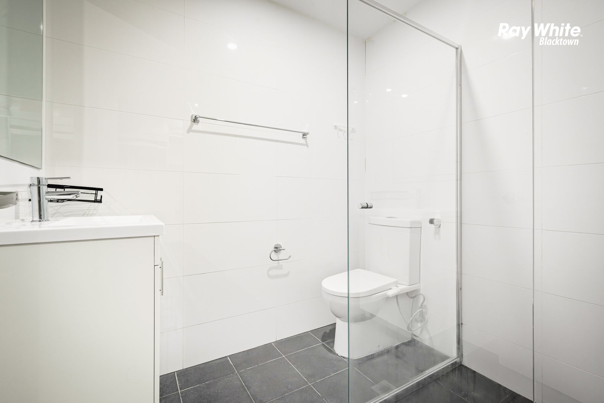 G08/43 Devitt Street — photo 13 of 23