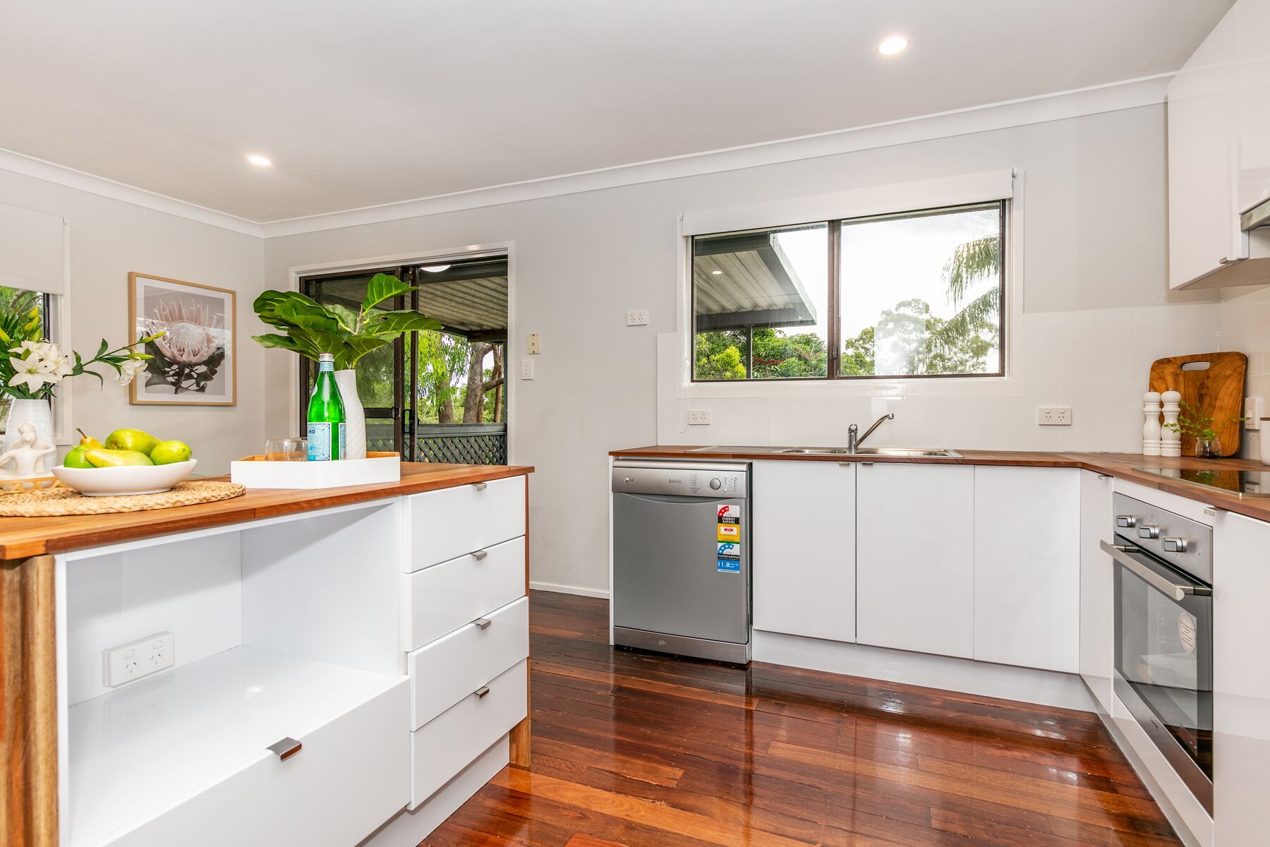 15 Antares Avenue, Kingston, QLD 4114