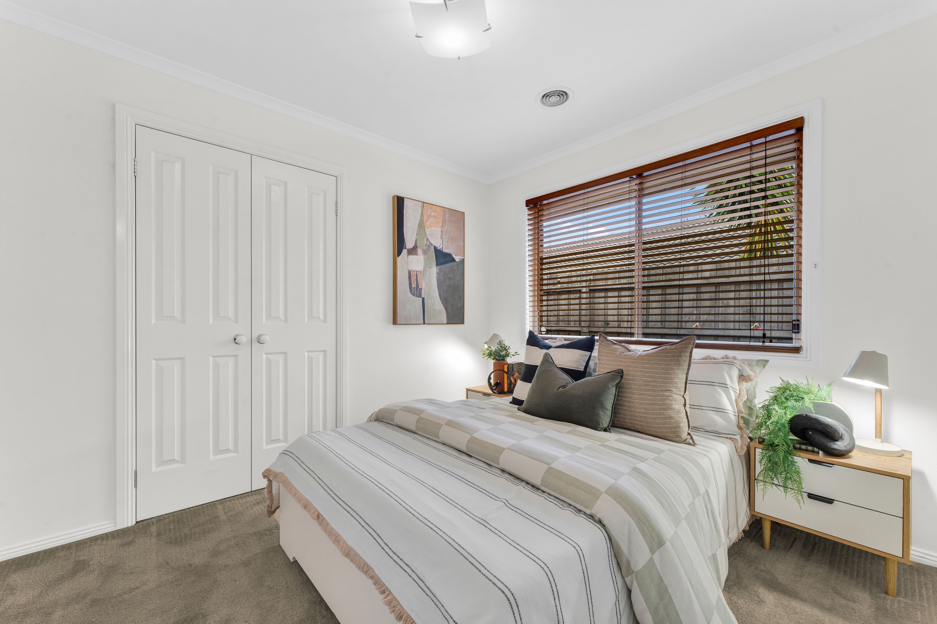 16 Bawden Street — photo 14 of 24