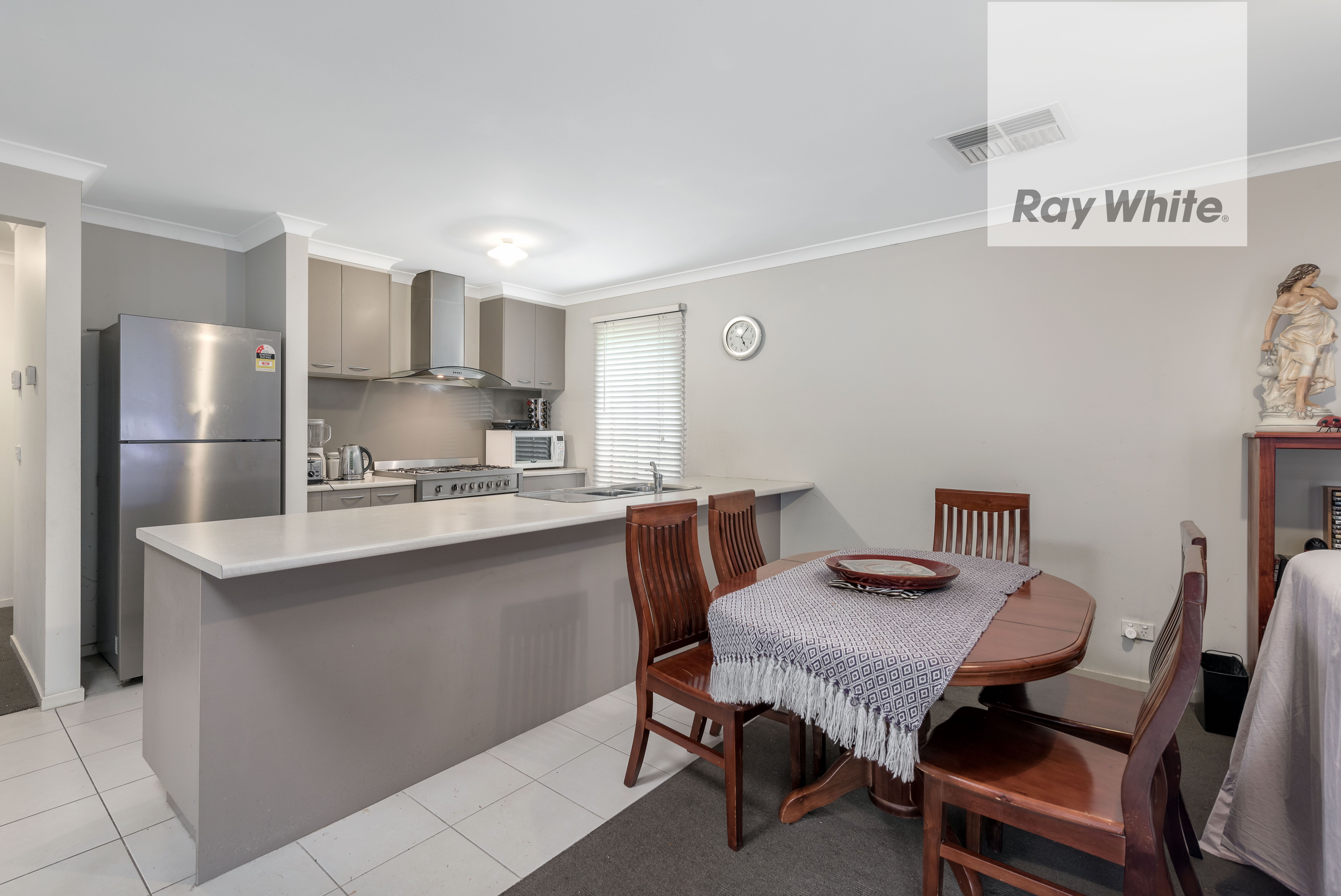 10 Moffat Drive, Lalor, VIC 3075