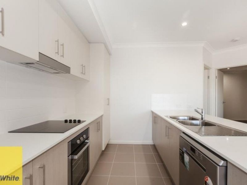 48 Essington Mews, Leichhardt, QLD 4305