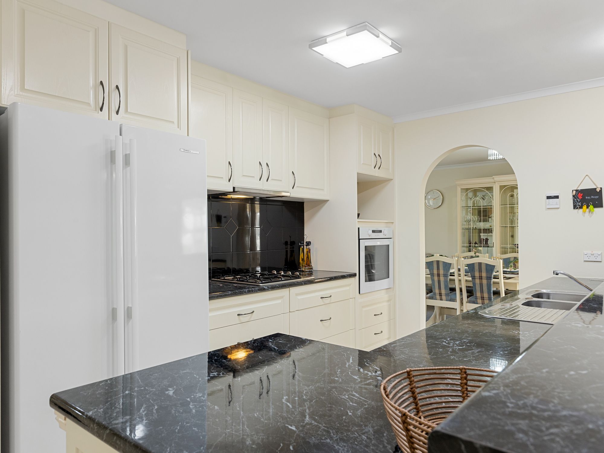 10 Larrimah Road, Morphett Vale, SA 5162