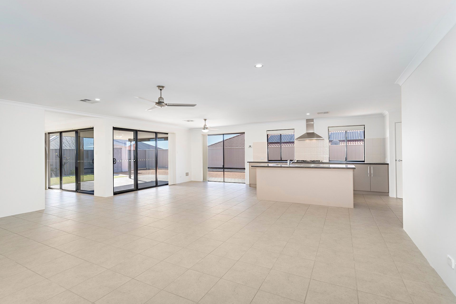 8 Alera Entrance, Wandina, WA 6530
