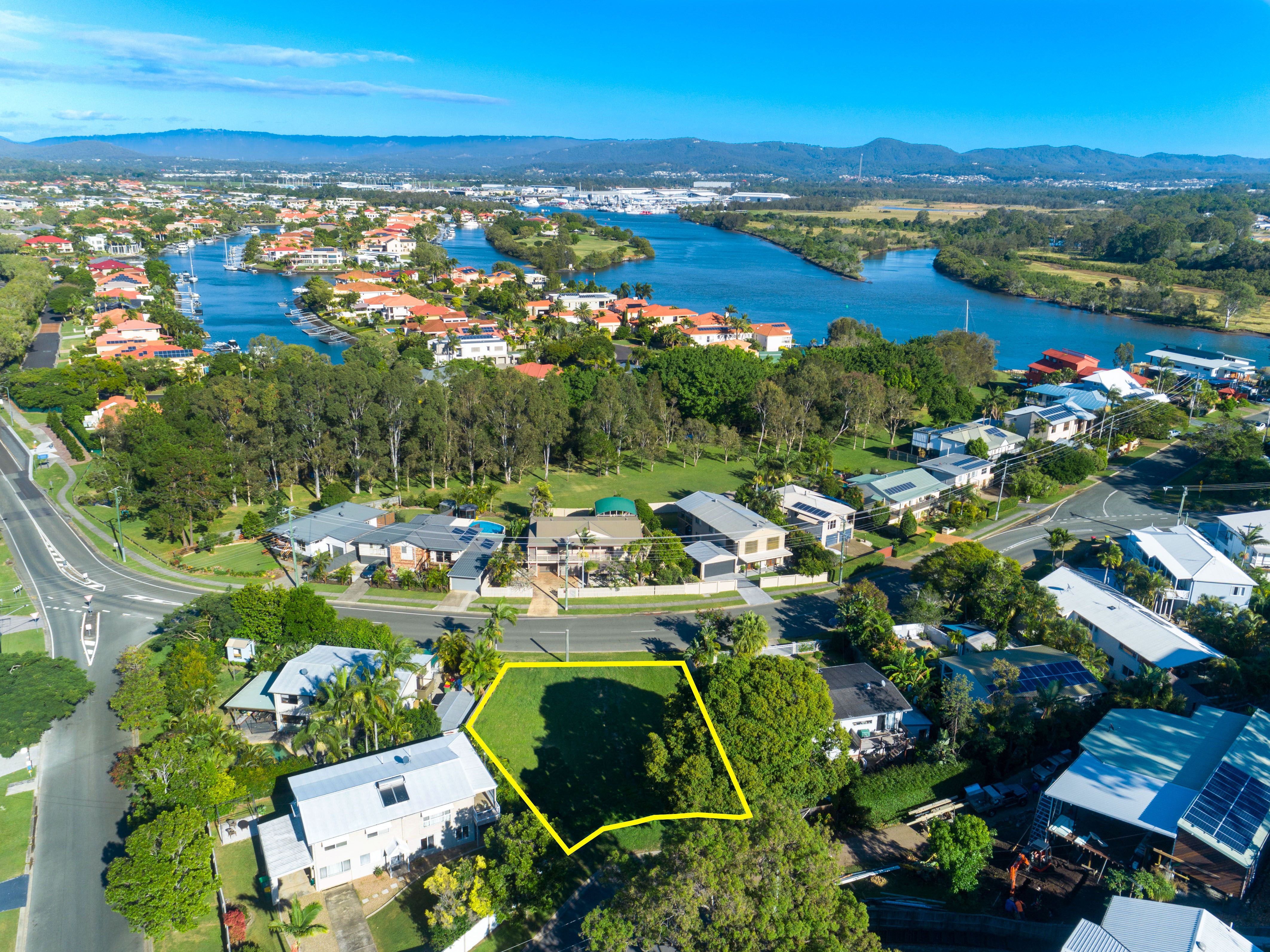 3 Chindrina Street, Hope Island QLD 4212