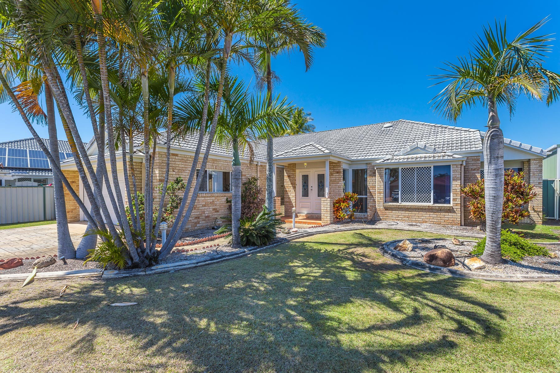 6 Eagle Court, Newport, QLD 4020