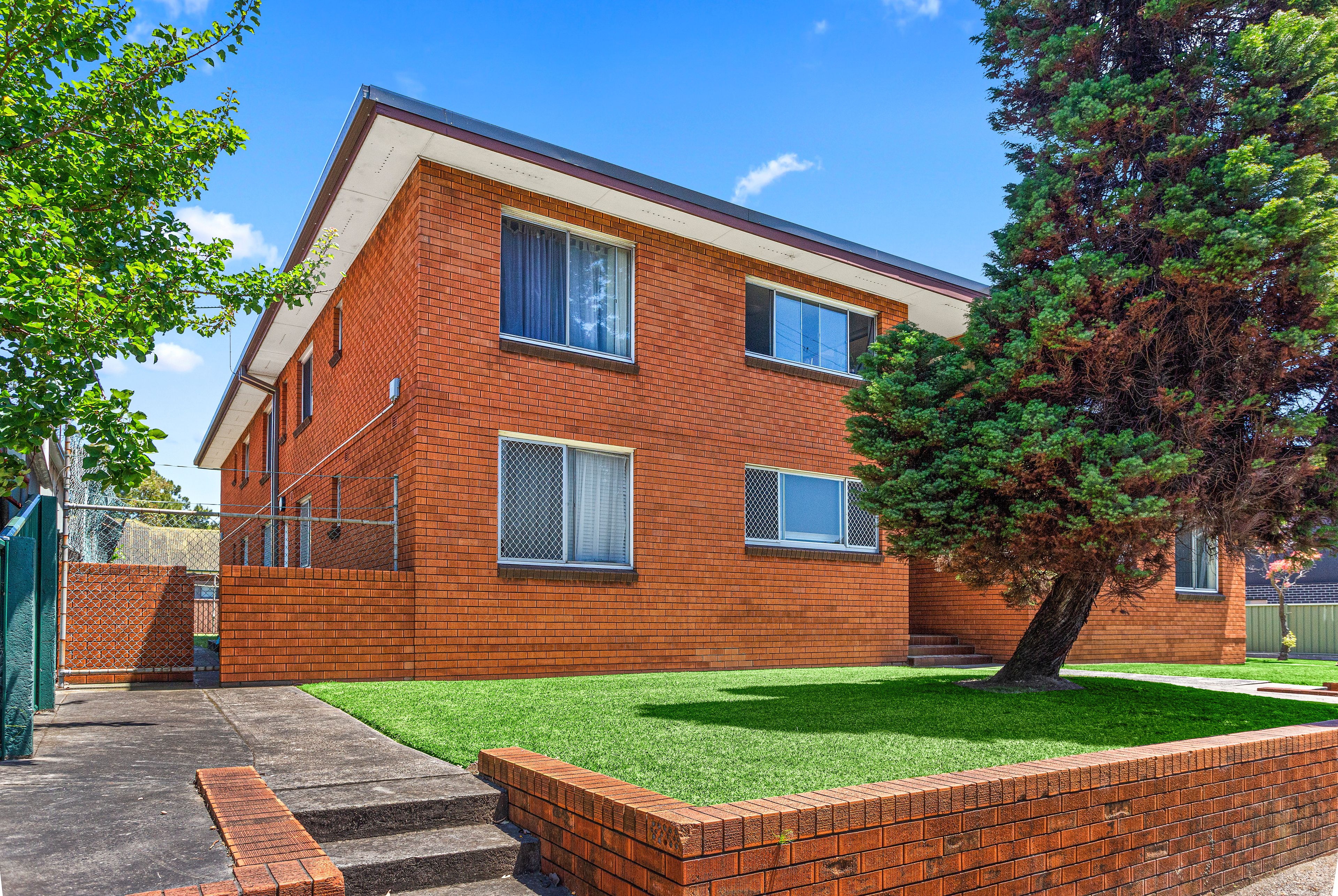 148 Auburn Street, Coniston NSW 2500