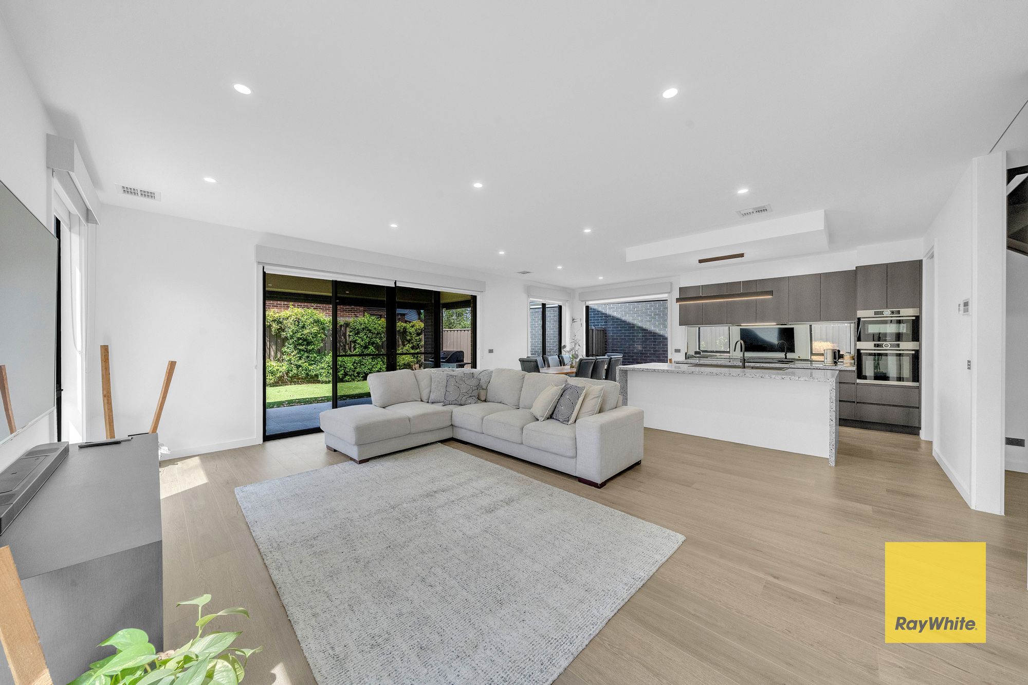 26 Legrange Crescent, FRASER RISE, VIC 3336