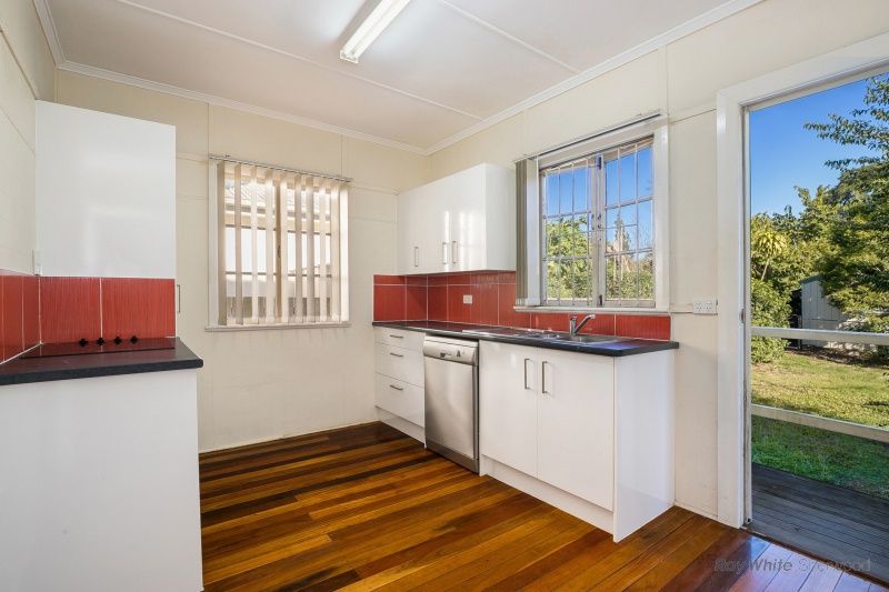 83 Long Street West, Graceville, QLD 4075
