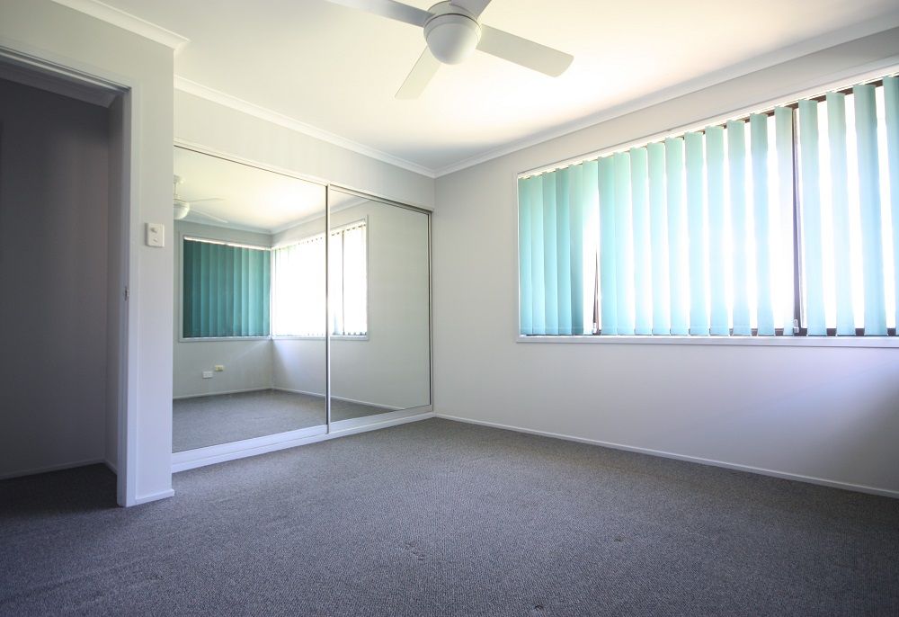 4a Mongon Place, St Helens Park, NSW 2560