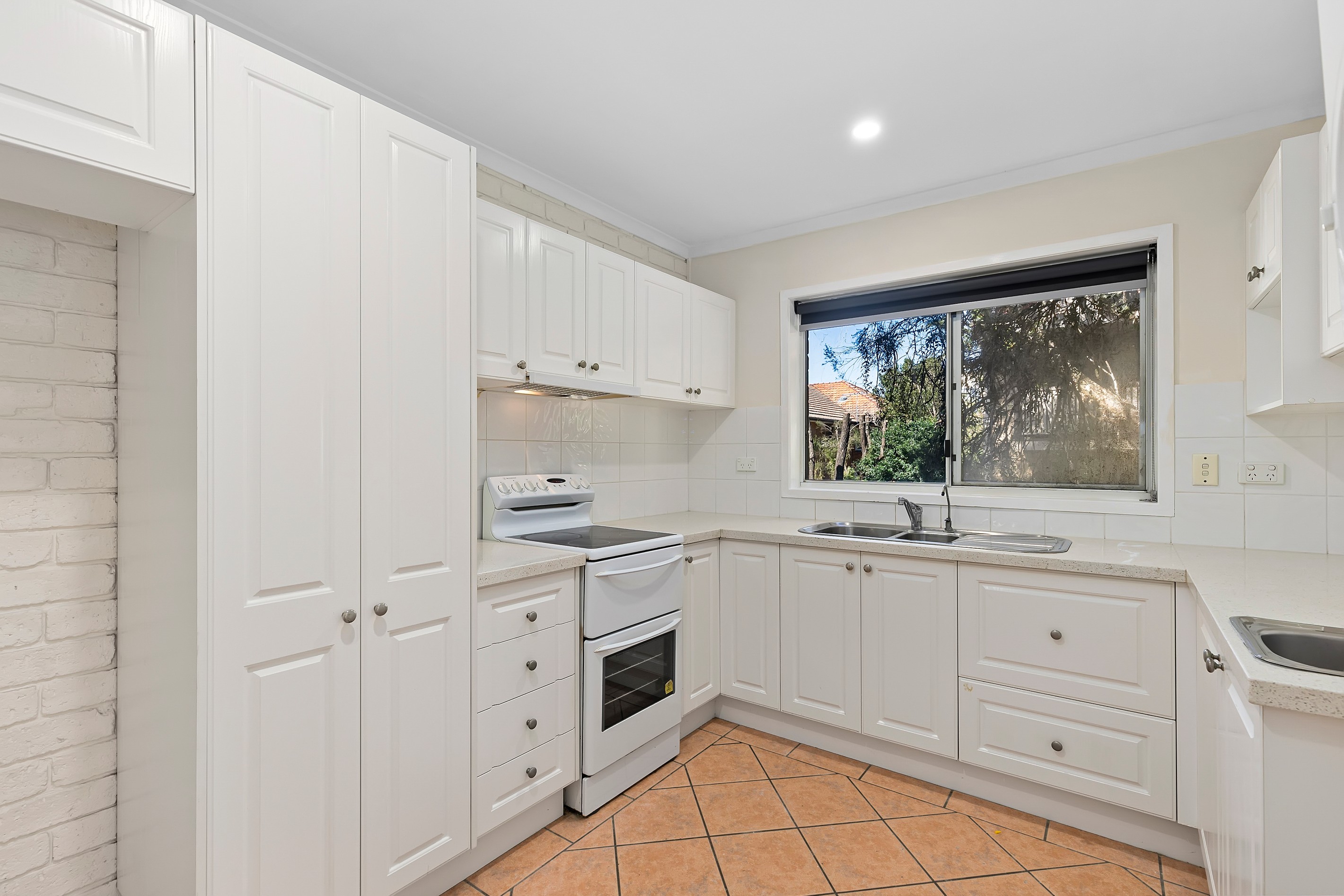 2/35 Clyde Road, Herston, QLD 4006