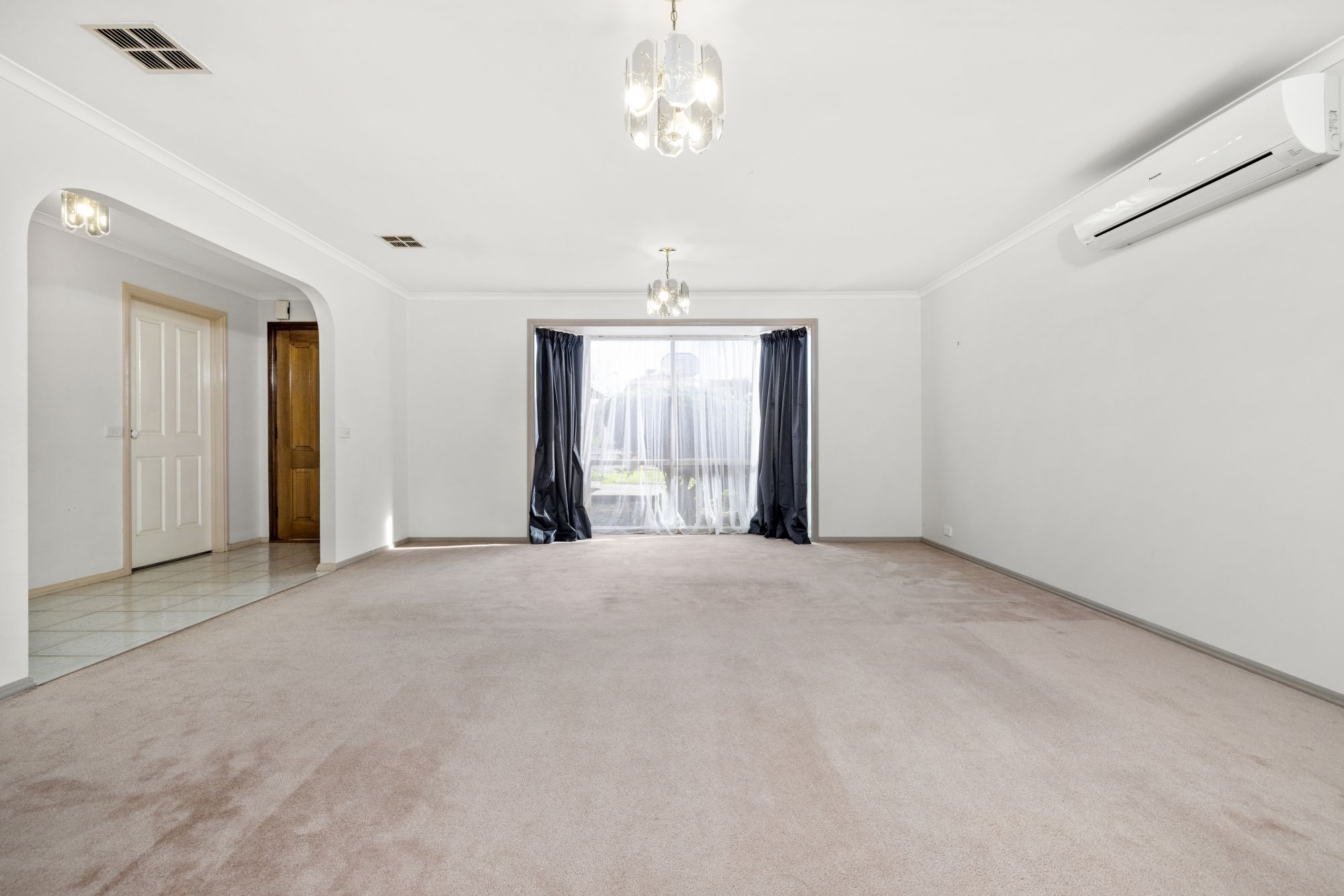 27 Applewood Drive, Knoxfield, VIC 3180