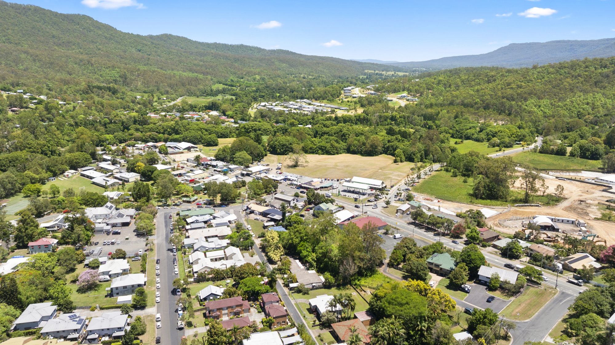18 Lawton Lane, Canungra, QLD 4275