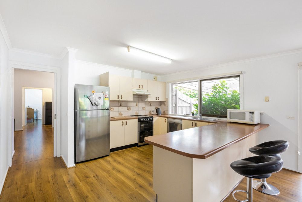 18 Mantung Crescent, Rowville, VIC 3178