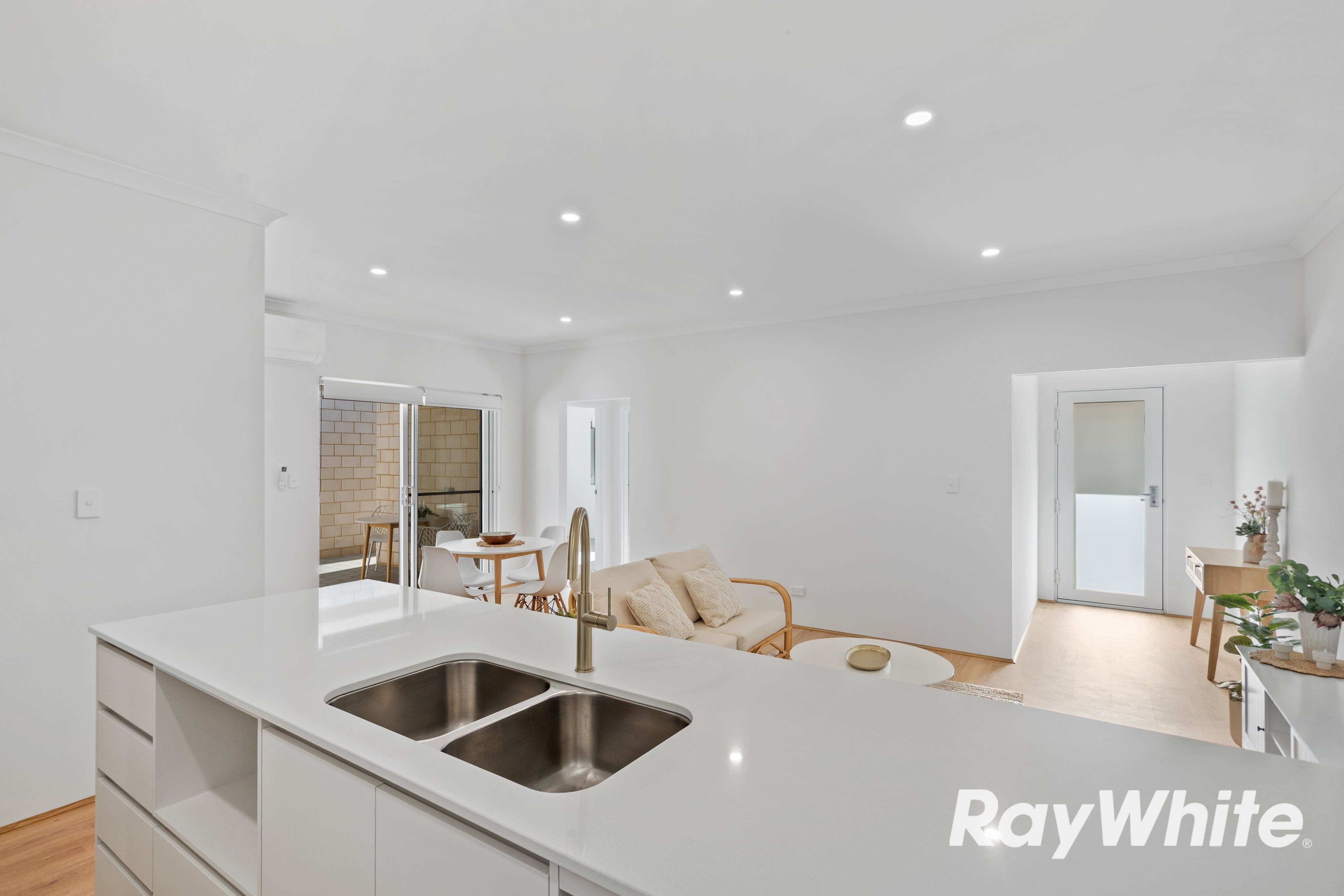 22/101 Oakleigh Drive — photo 25 of 25