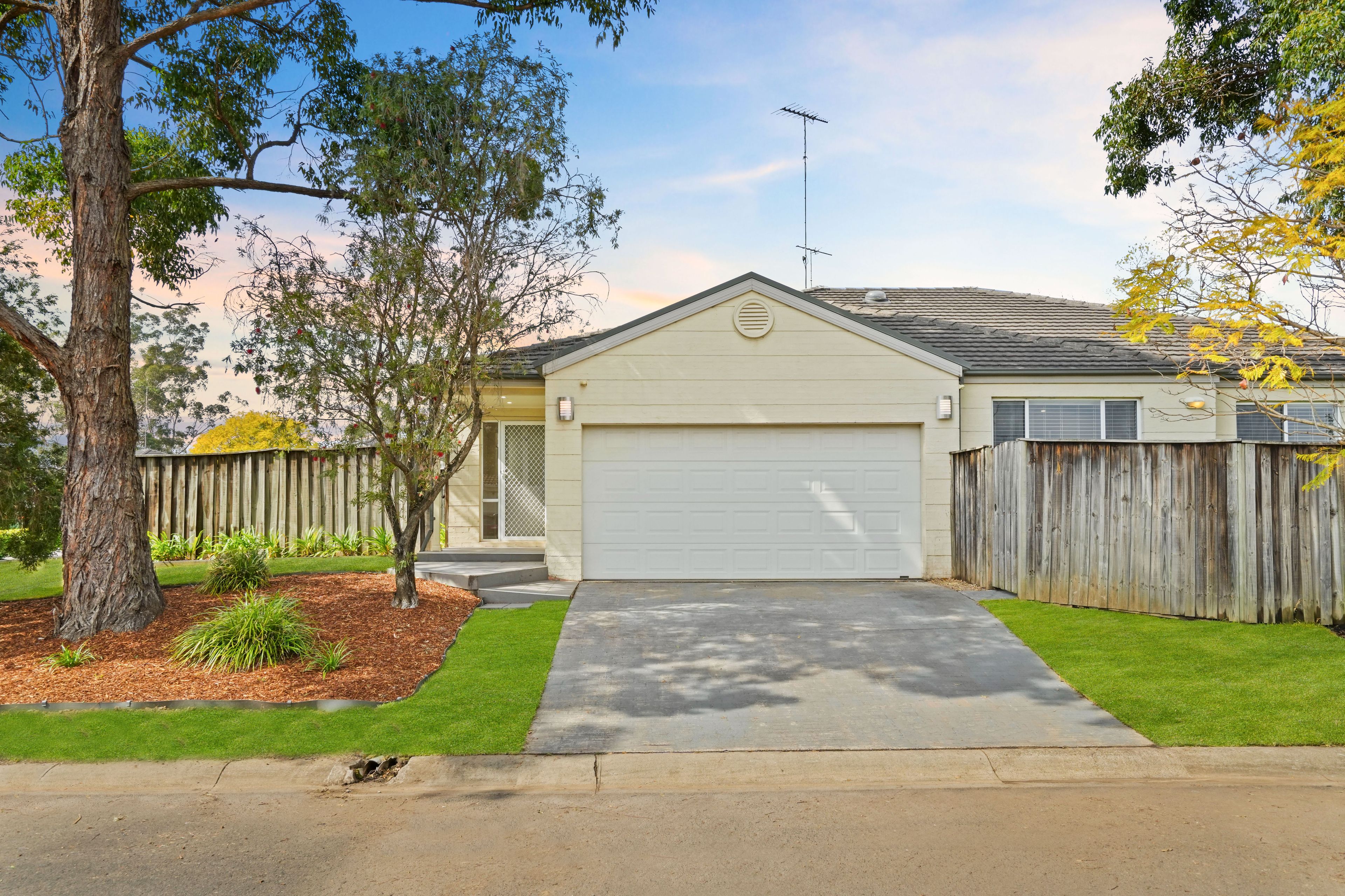 10 Mundurra Place, Kellyville NSW 2155